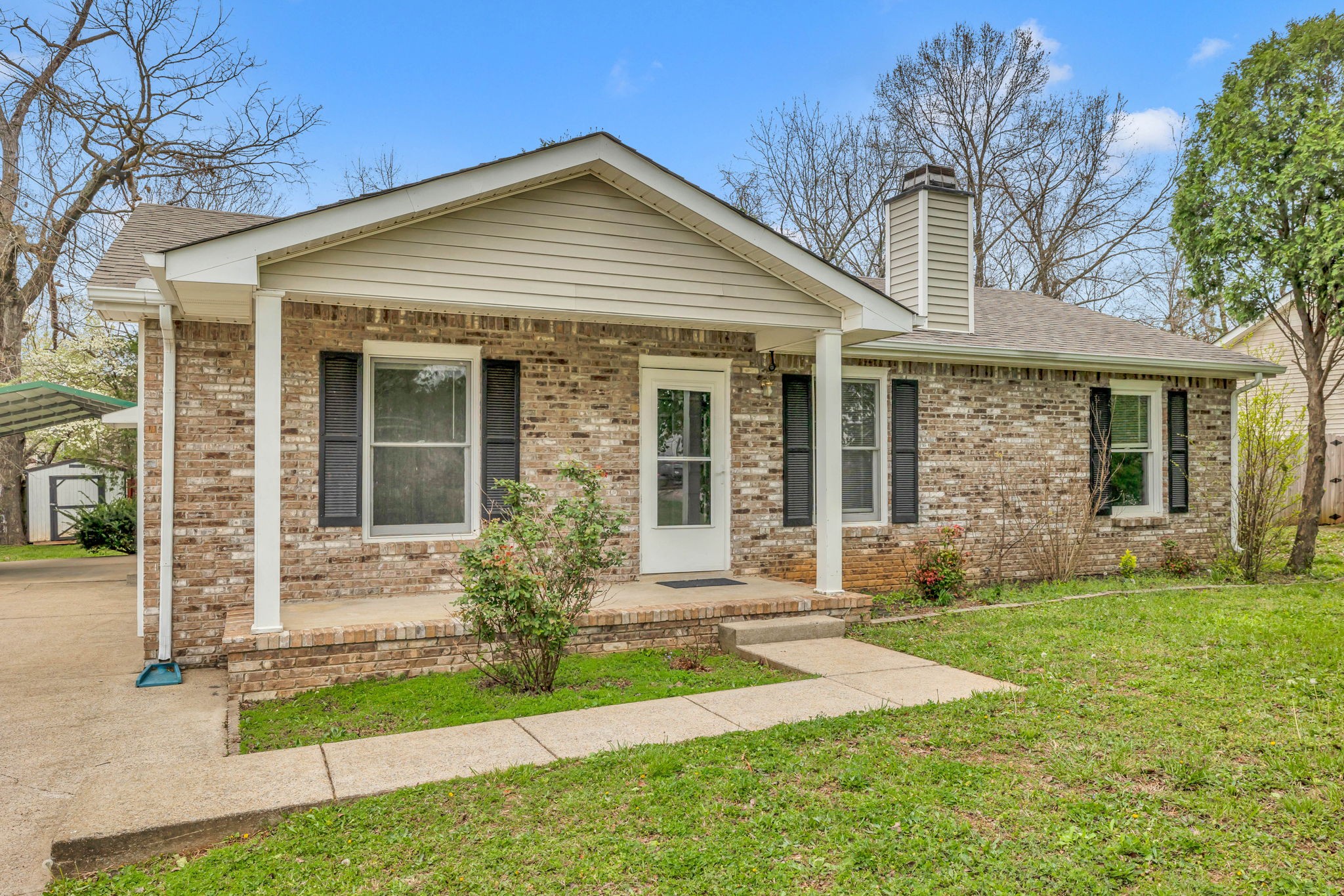 2809 Teakwood Dr Property Photo 3