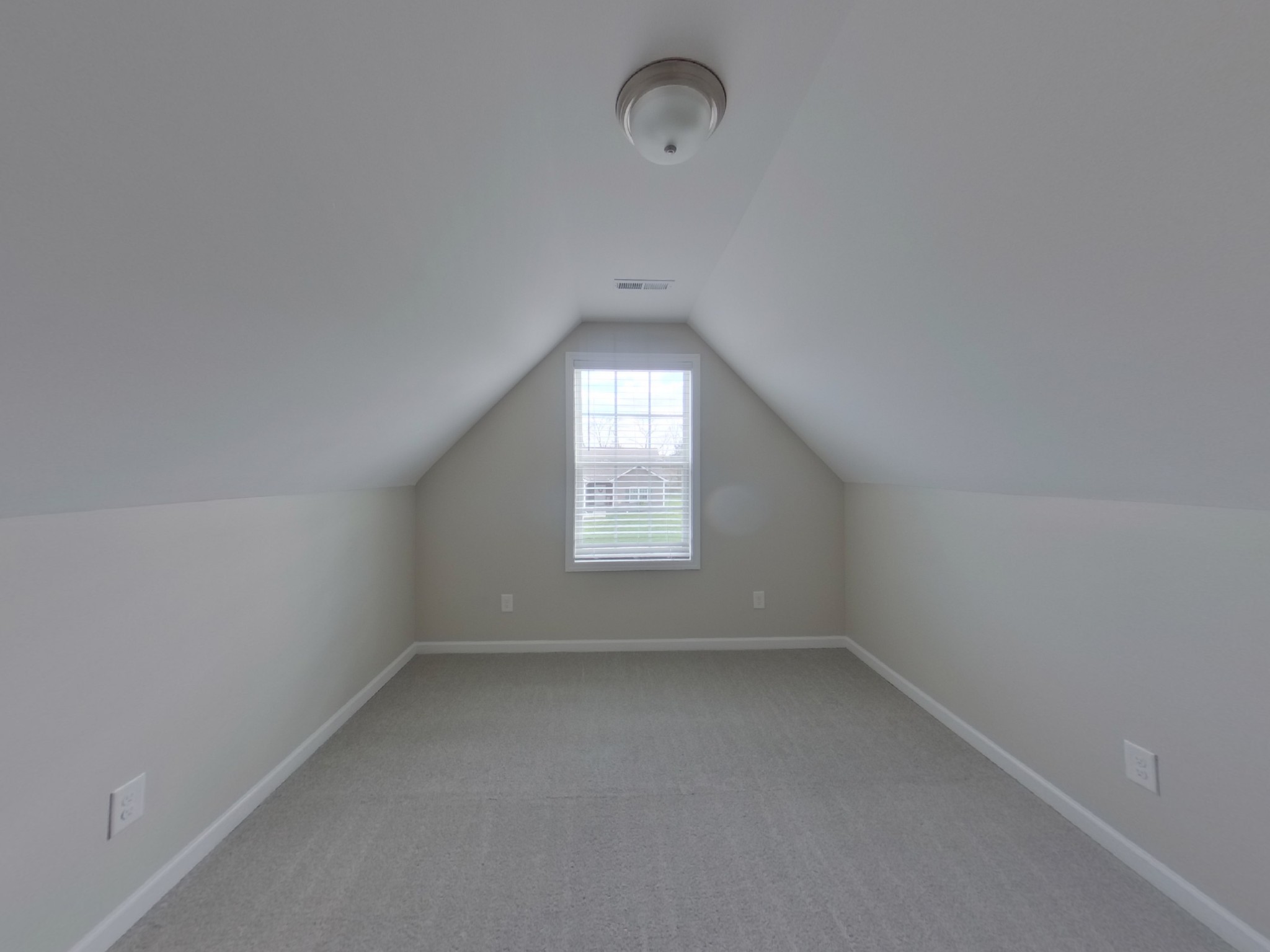 1007 Cyril Dr Property Photo 9