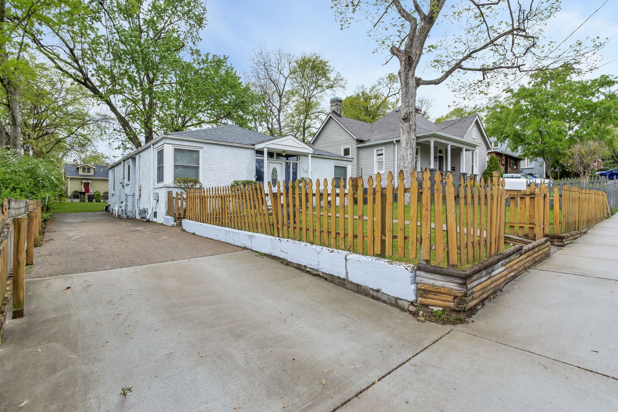 2209 Lindell Ave Property Photo 4