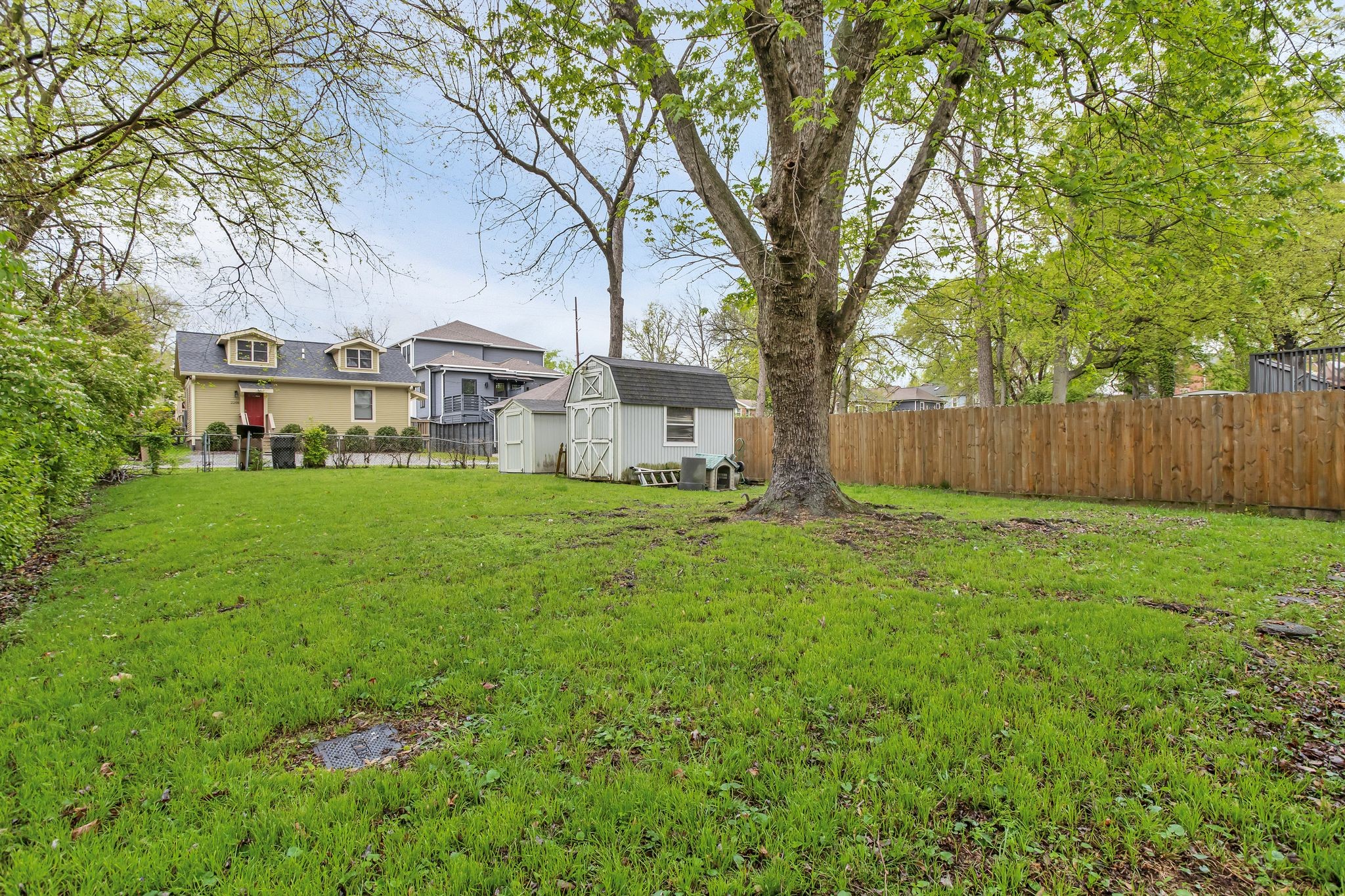 2209 Lindell Ave Property Photo 6