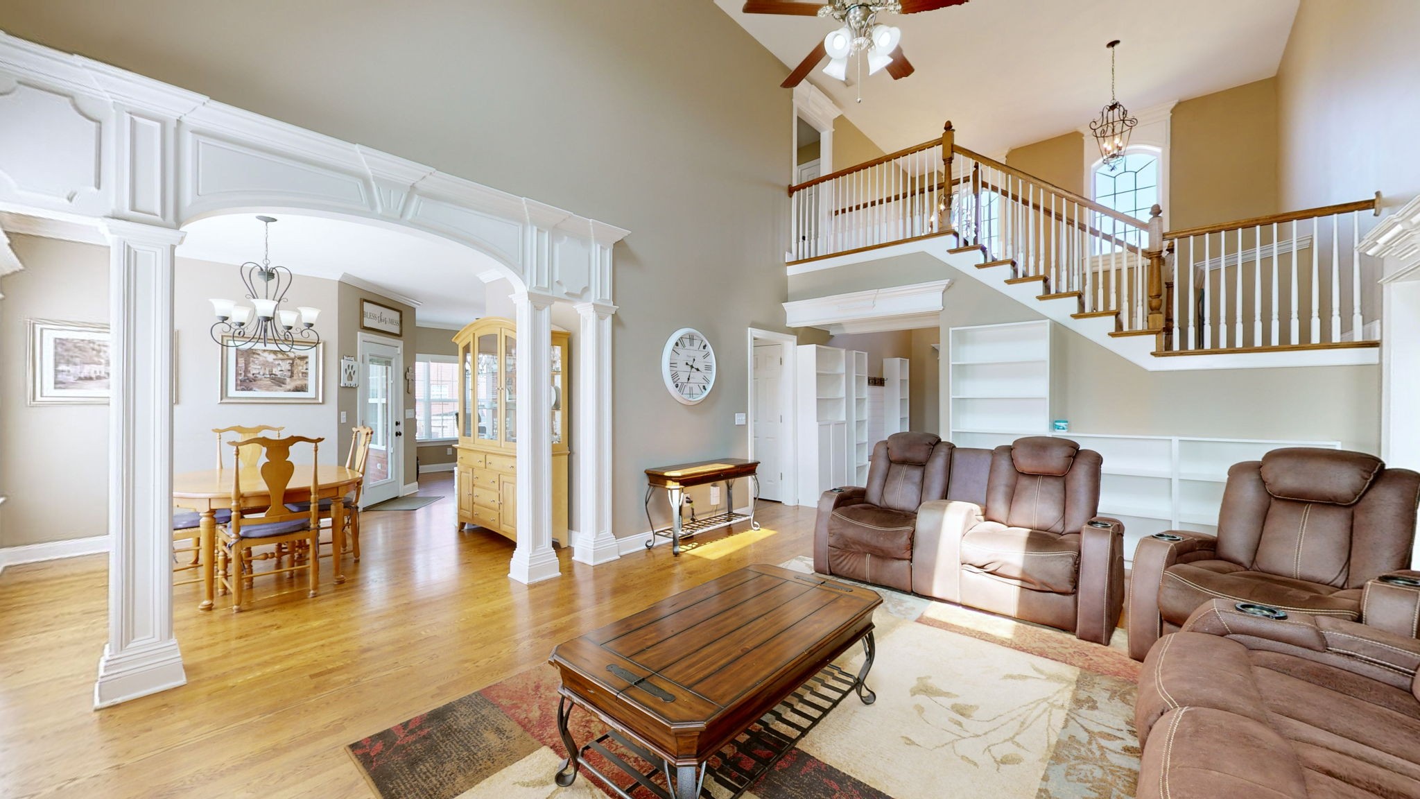 1100 Golden Creek Ct Property Photo 5
