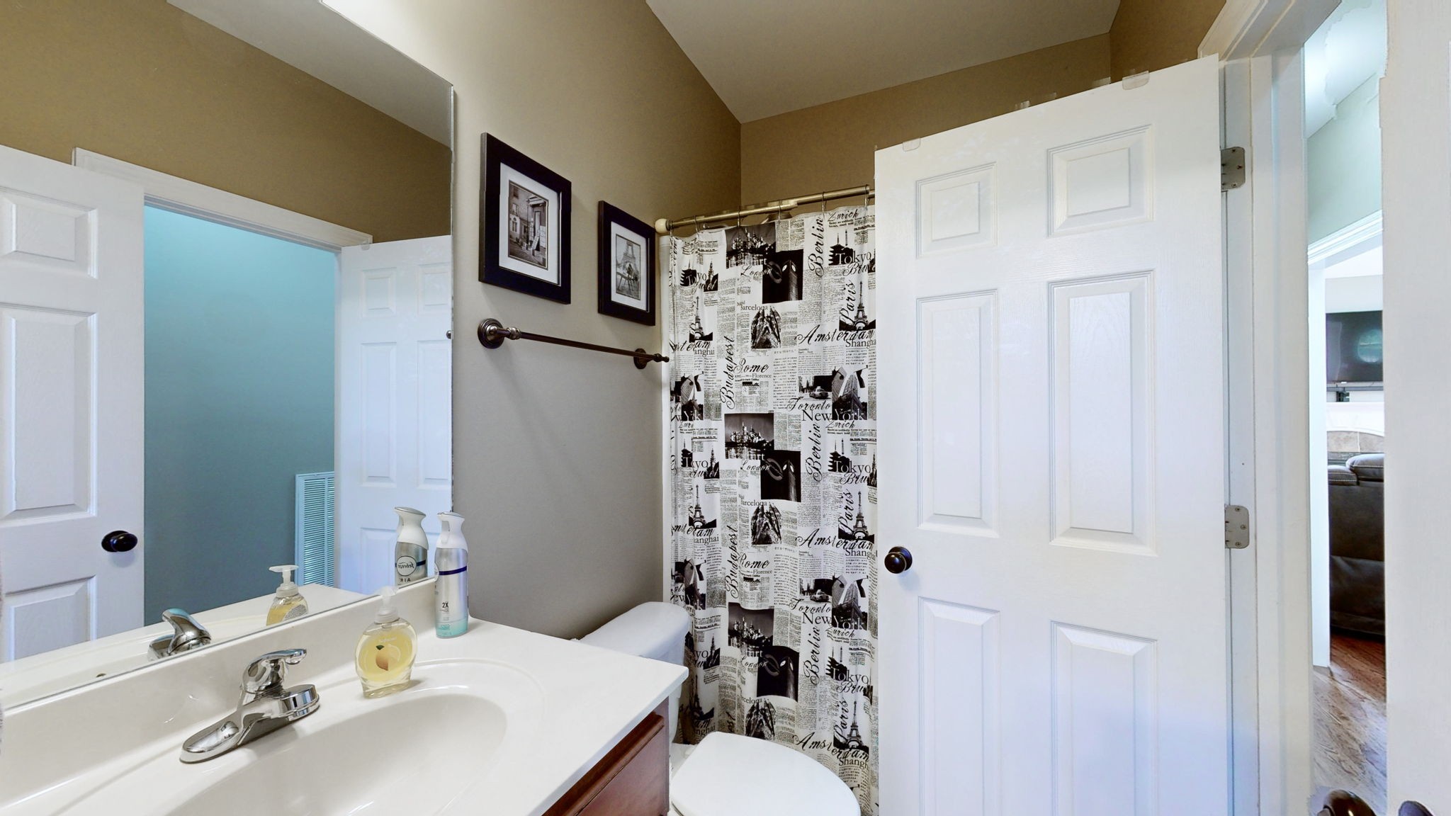 1100 Golden Creek Ct Property Photo 27