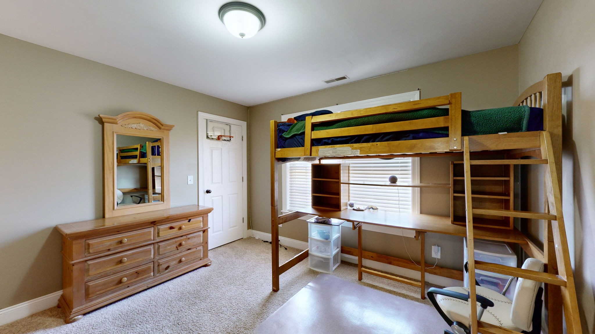 1100 Golden Creek Ct Property Photo 34