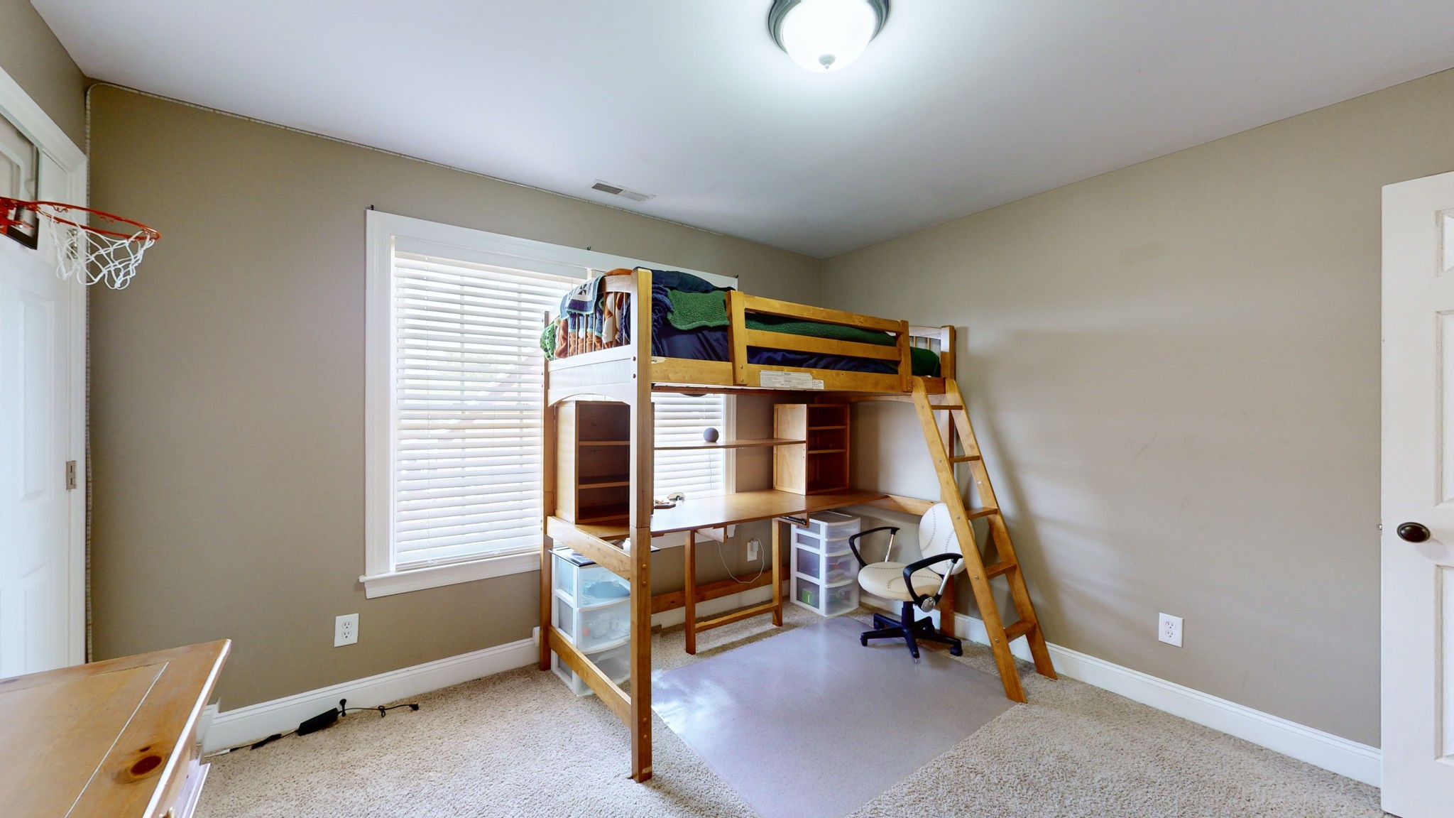 1100 Golden Creek Ct Property Photo 35