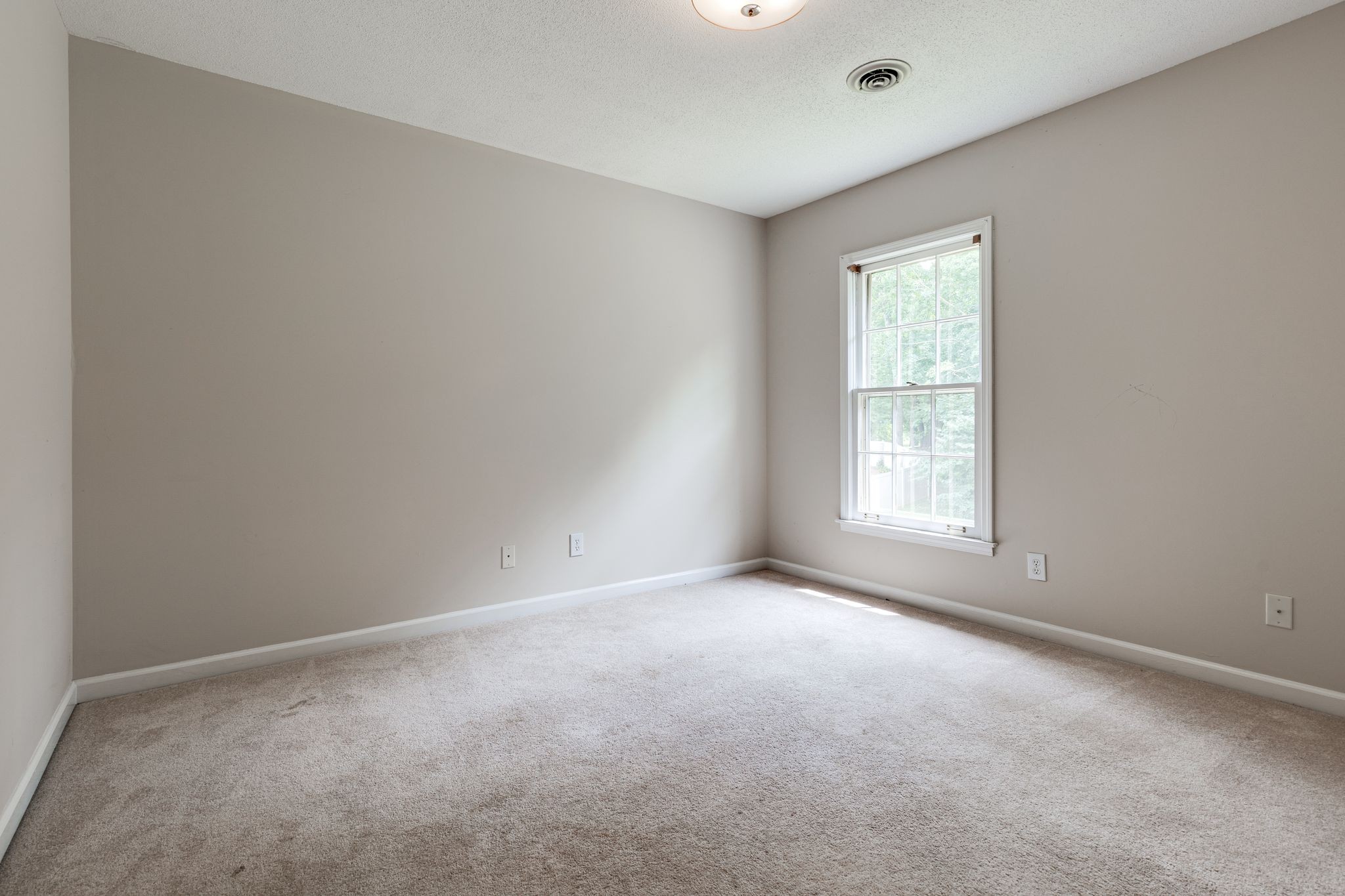 2802 Wakefield Dr Property Photo 27