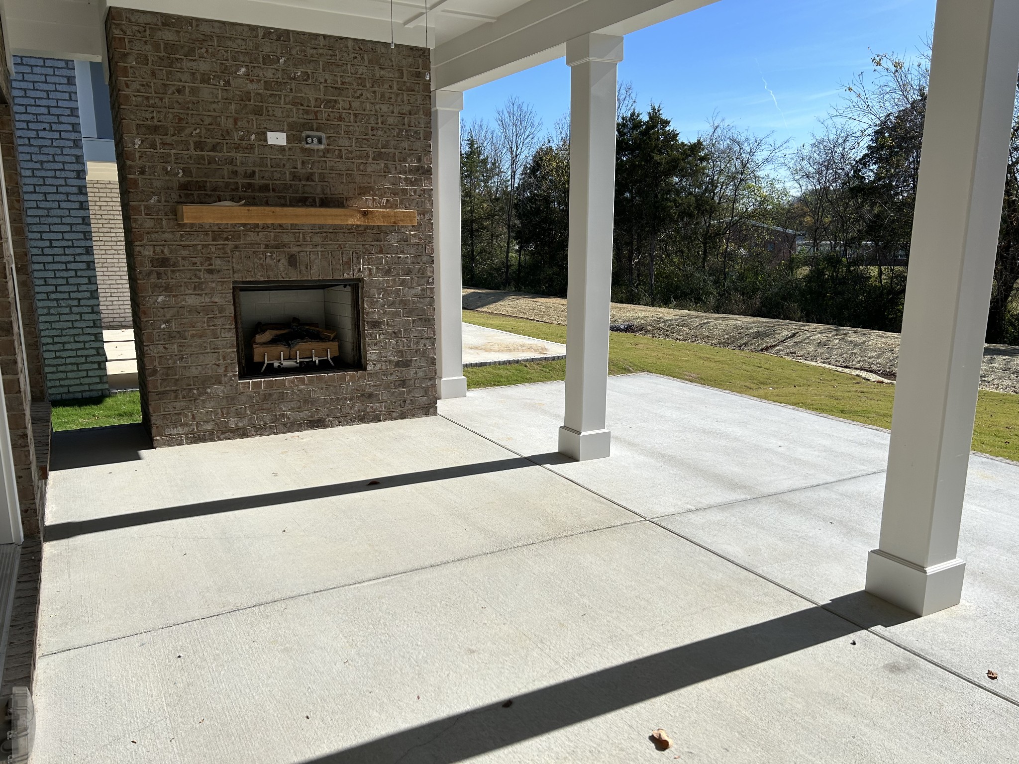 7128 Maddenwood Ln Property Photo 7