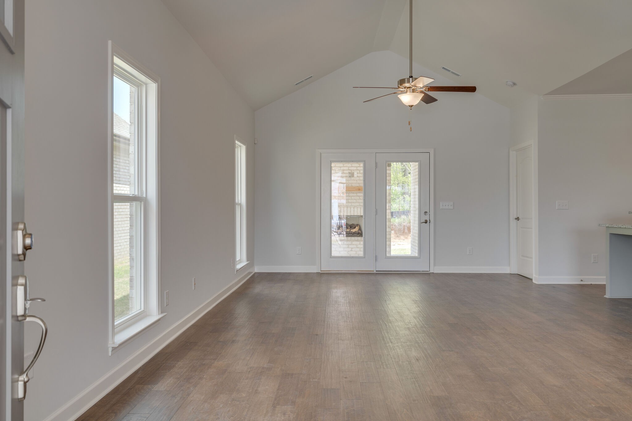 7136 Maddenwood Lane Property Photo 4