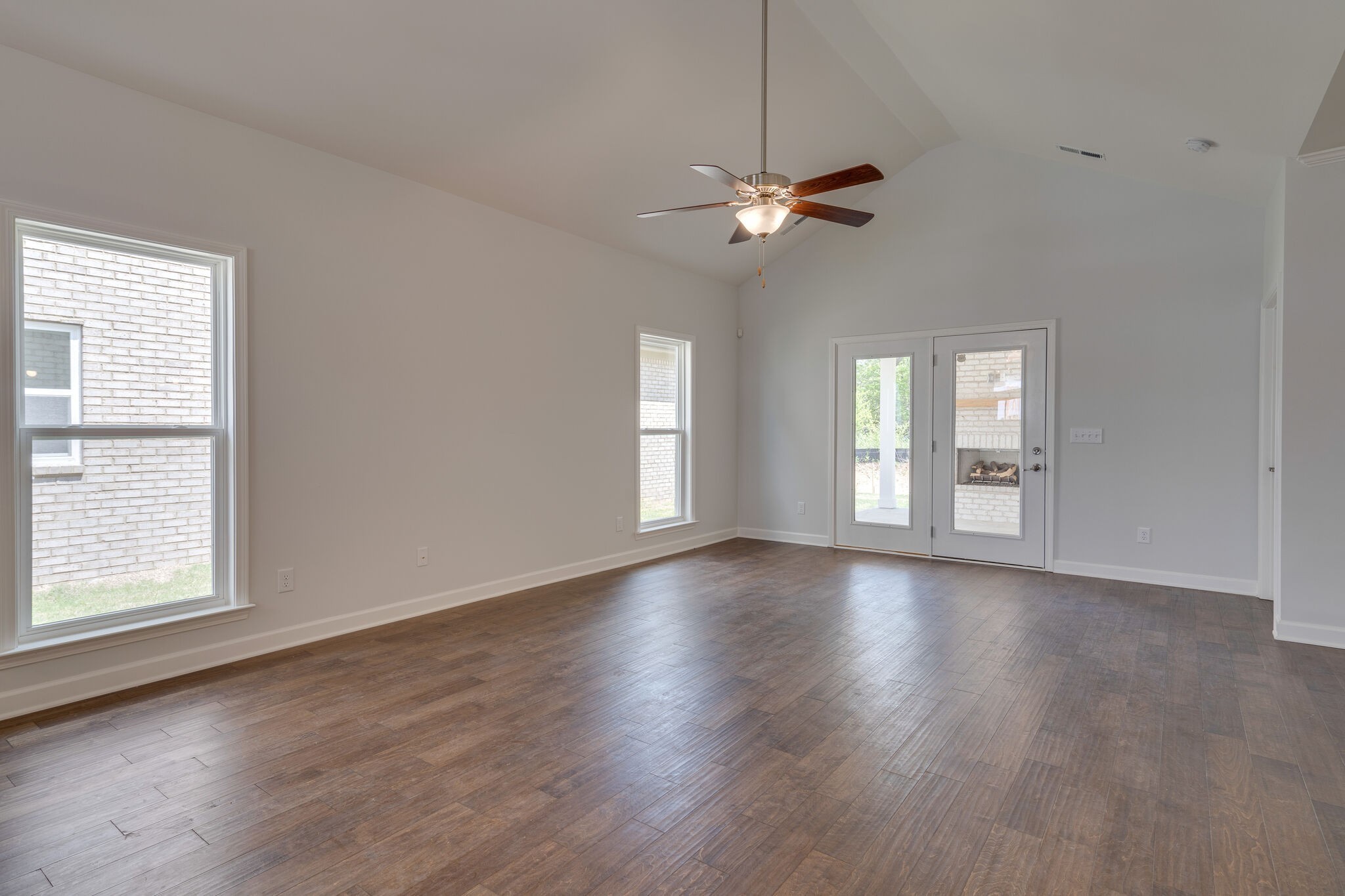 7136 Maddenwood Lane Property Photo 9