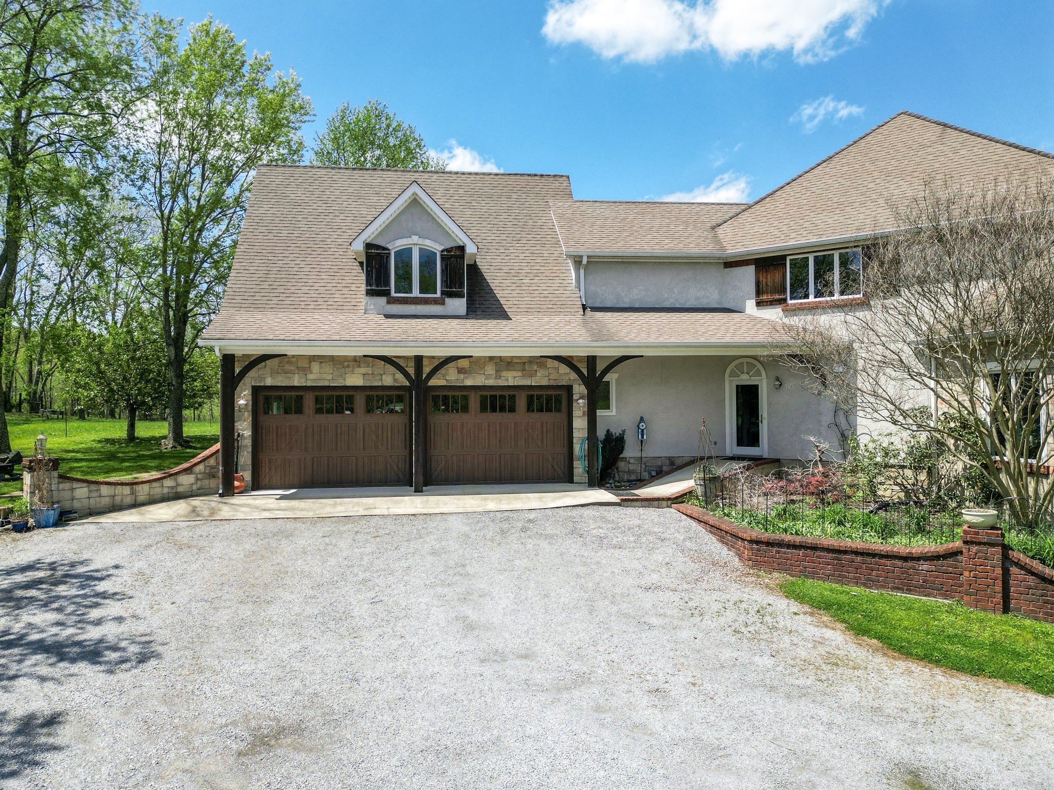 122 Creekside Ln Property Photo 15