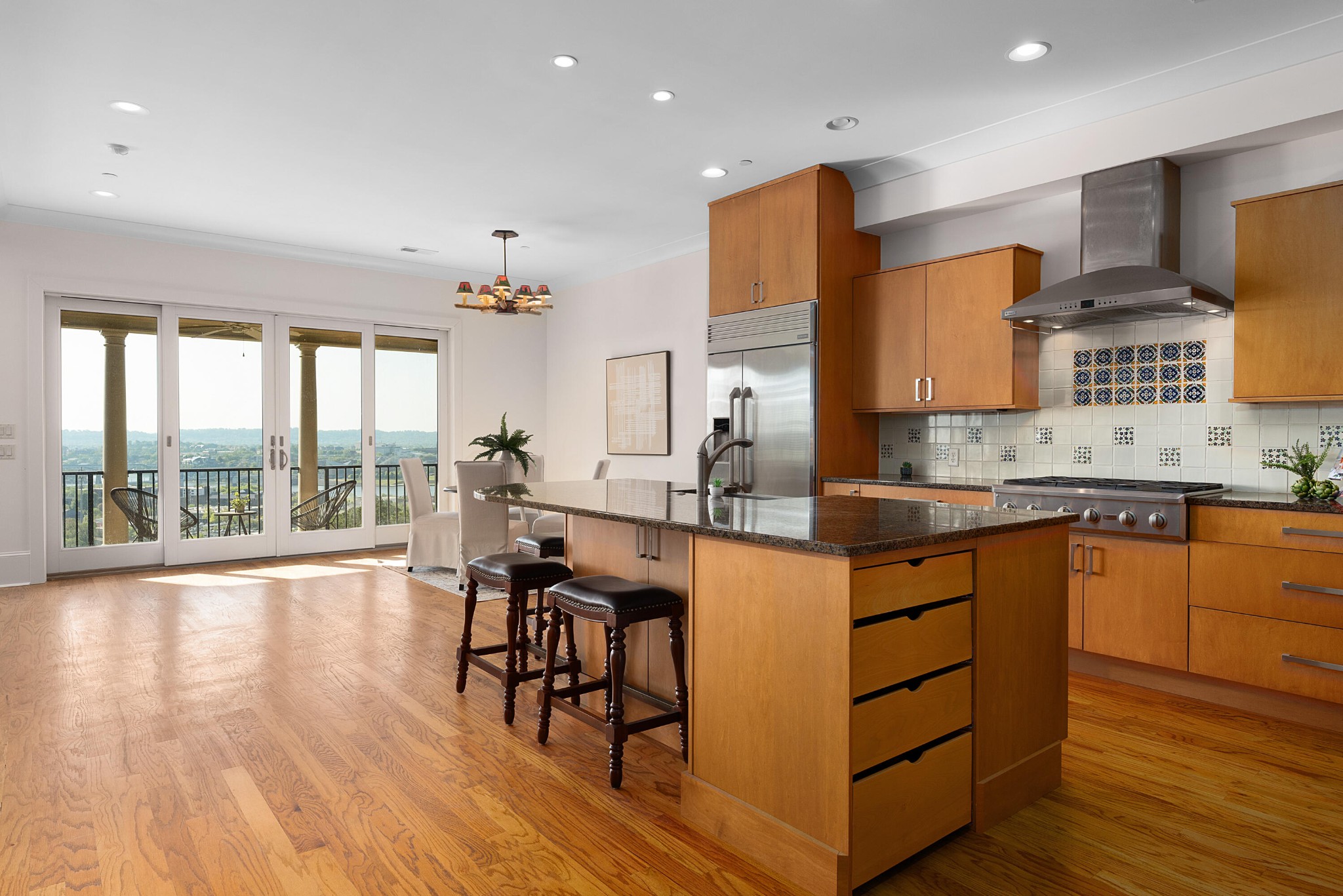 554 Whitehall Road Property Photo 8