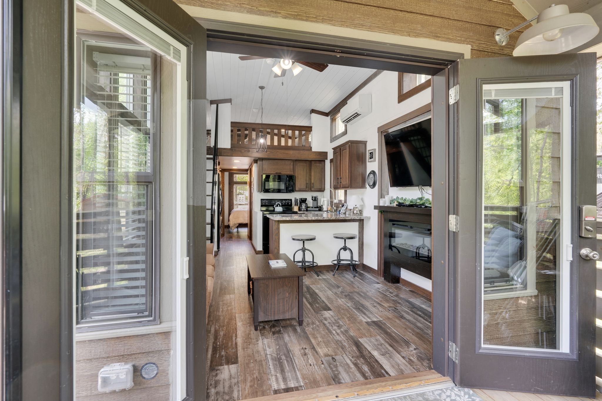 512 Deer Lick Trail Property Photo 7