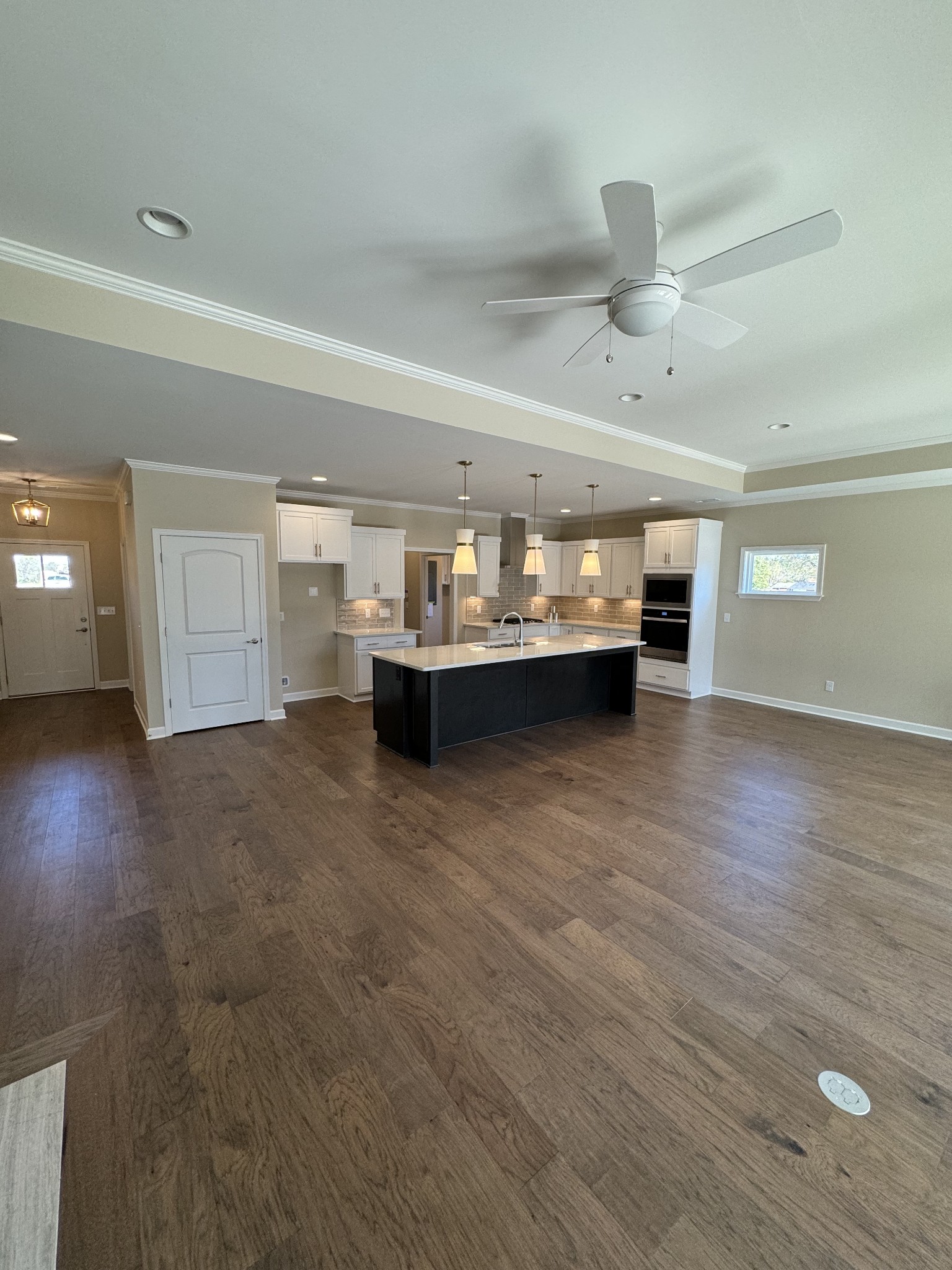 7144 Maddenwood Ln Property Photo 3