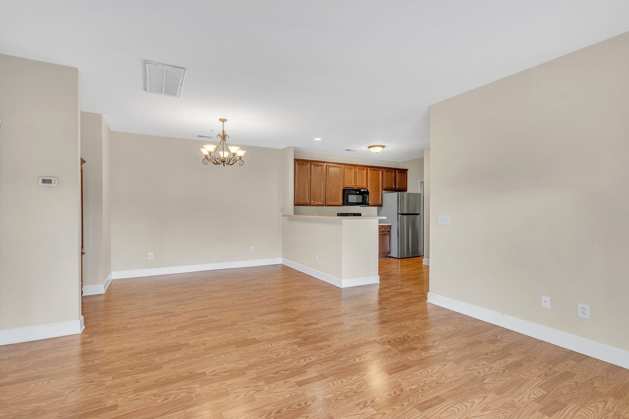 8501 Burnham Ln Property Photo 11
