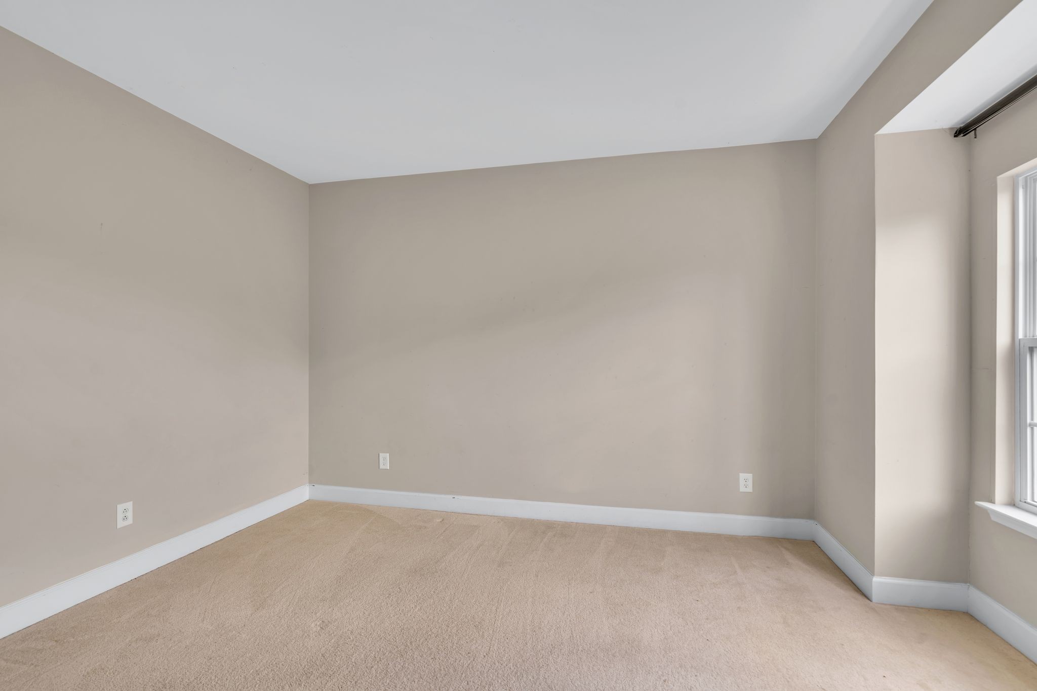8501 Burnham Ln Property Photo 15