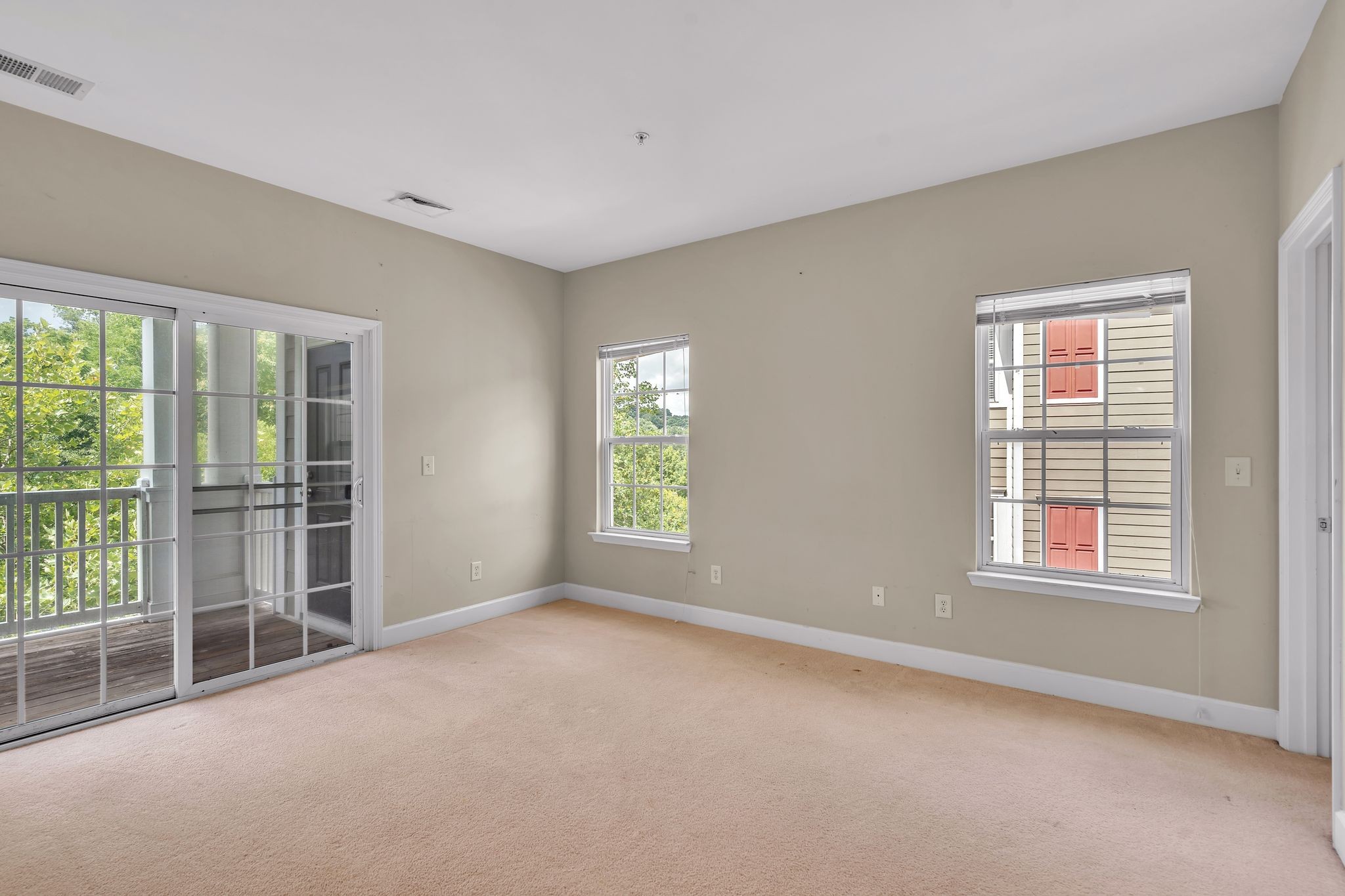 8501 Burnham Ln Property Photo 16