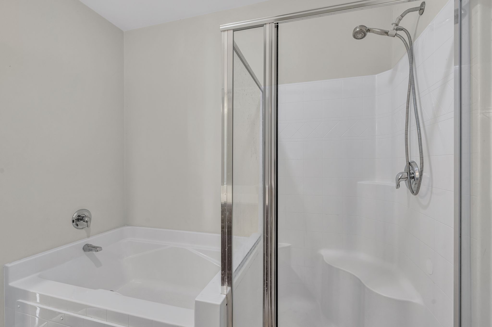 8501 Burnham Ln Property Photo 20