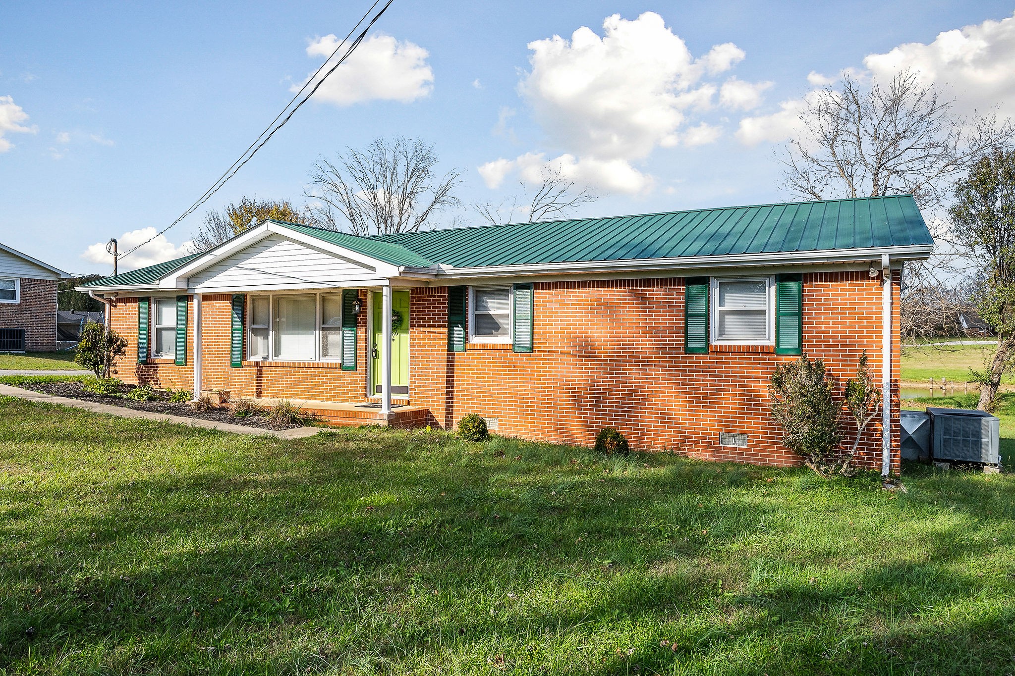 486 Circle Hill Dr Property Photo 3