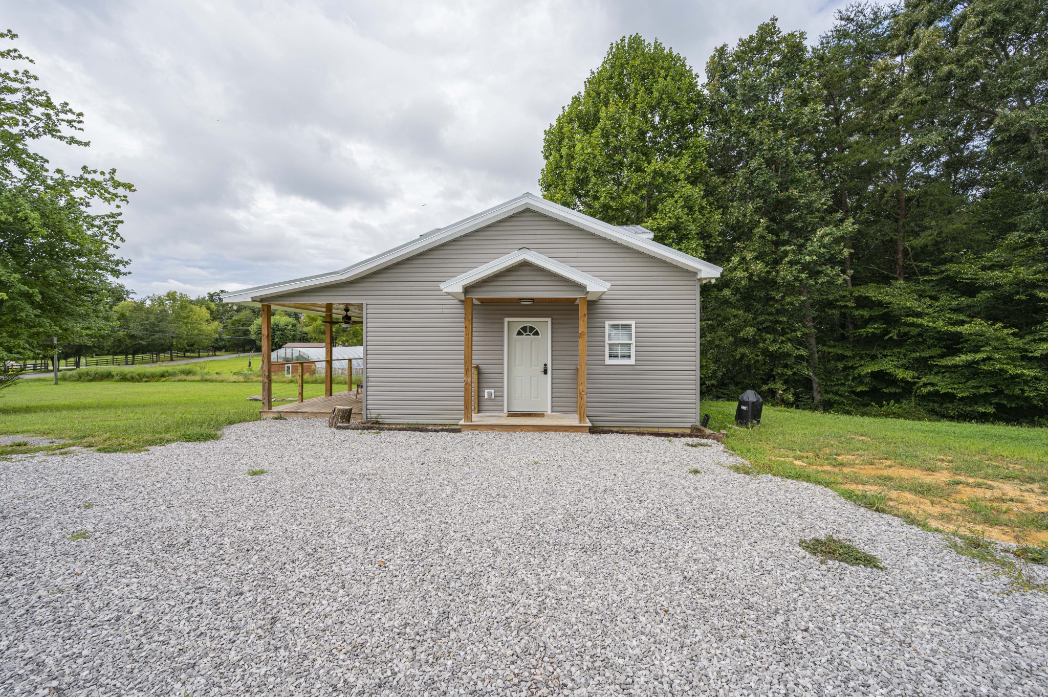 2281 Jefferson Rd Property Photo 6
