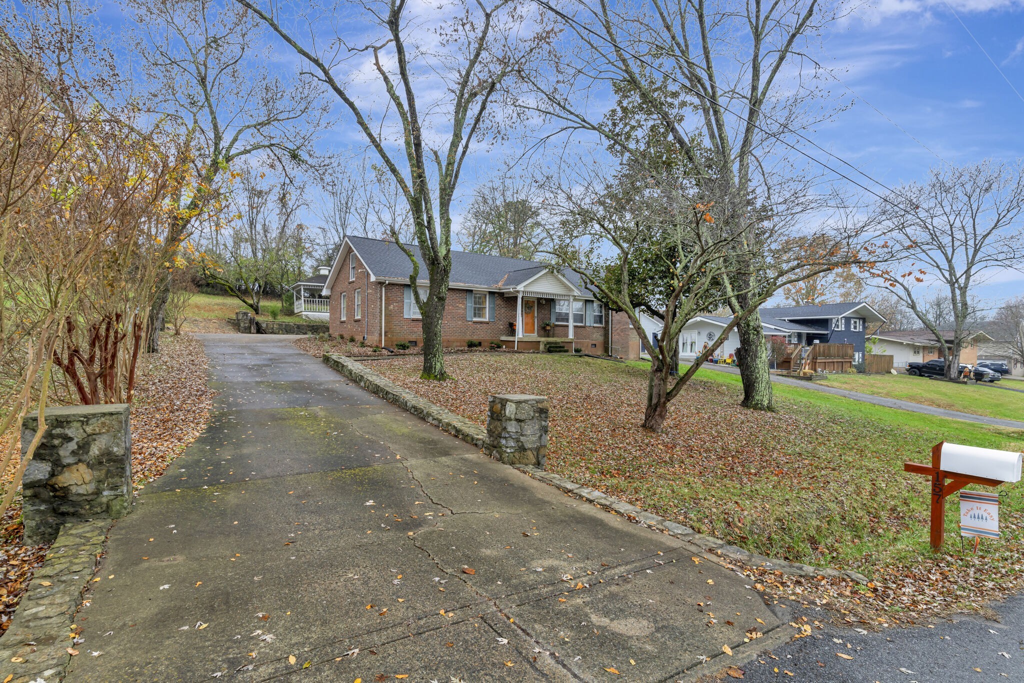 157 Robinhood Cir Property Photo 2