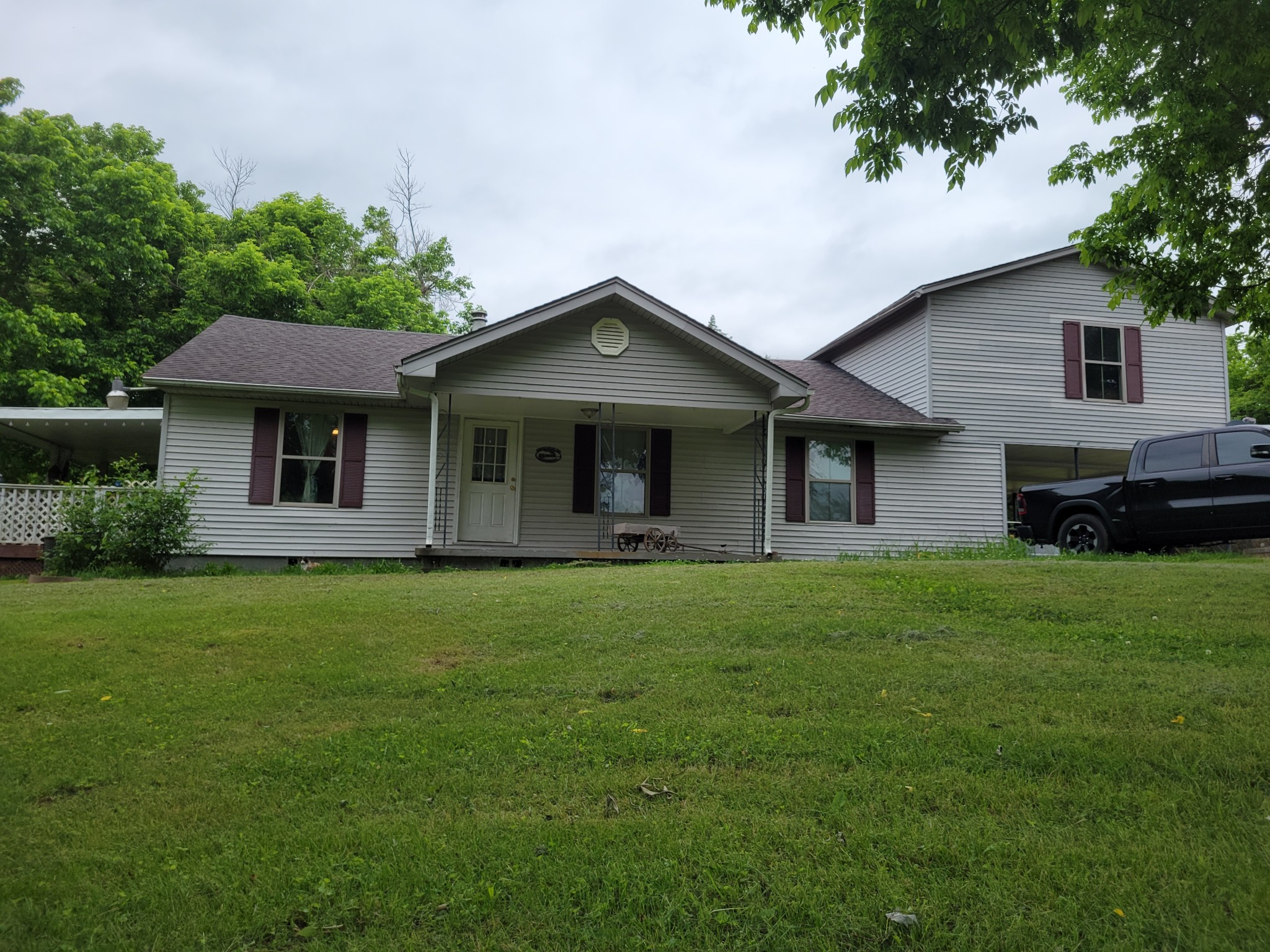 7207 Lewisburg Hwy Property Photo 1