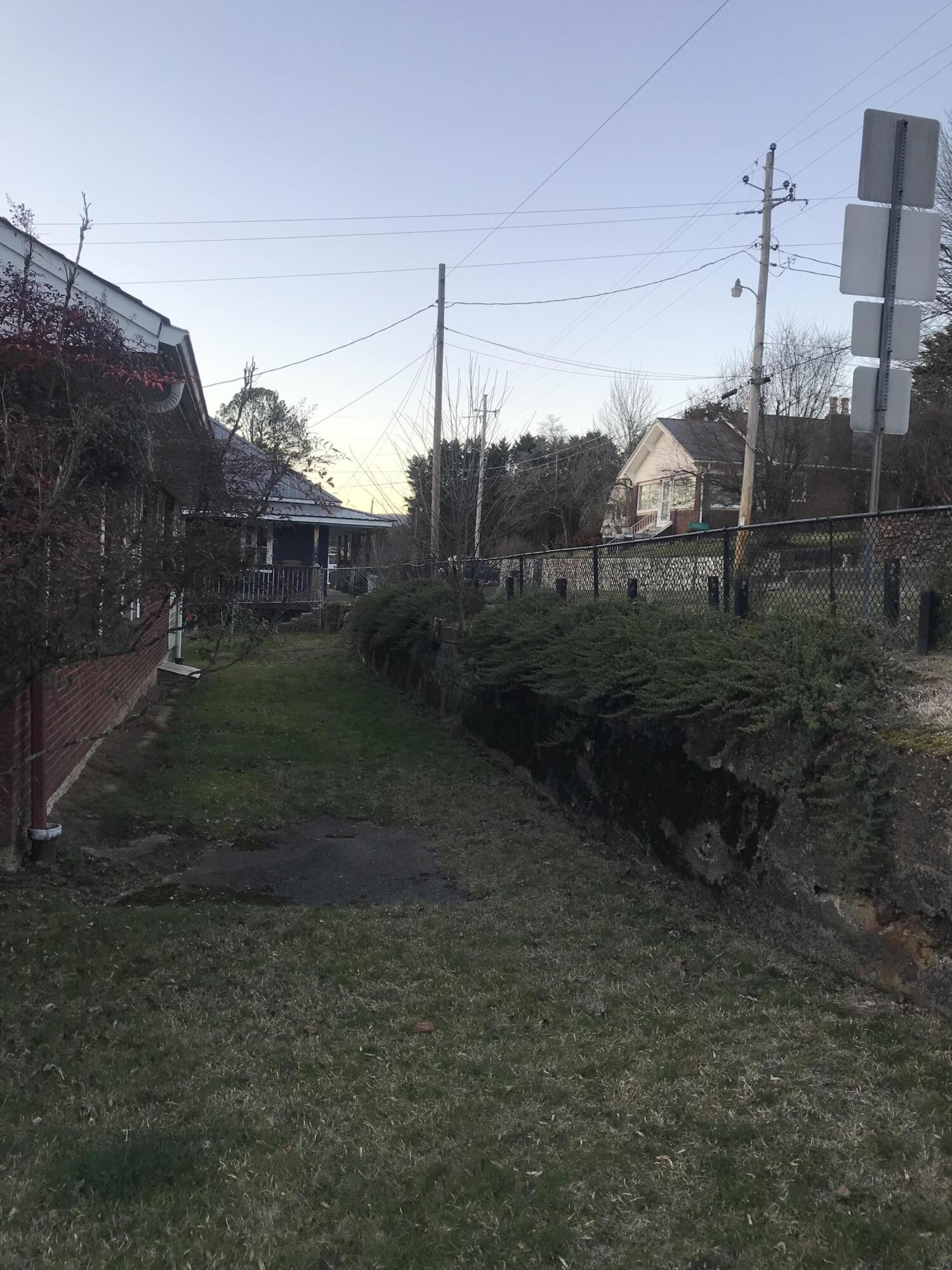 365 Main Street Property Photo 28