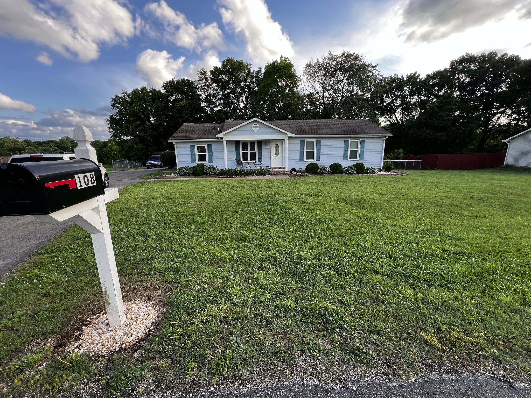 108 Greenlick Dr Property Photo 1