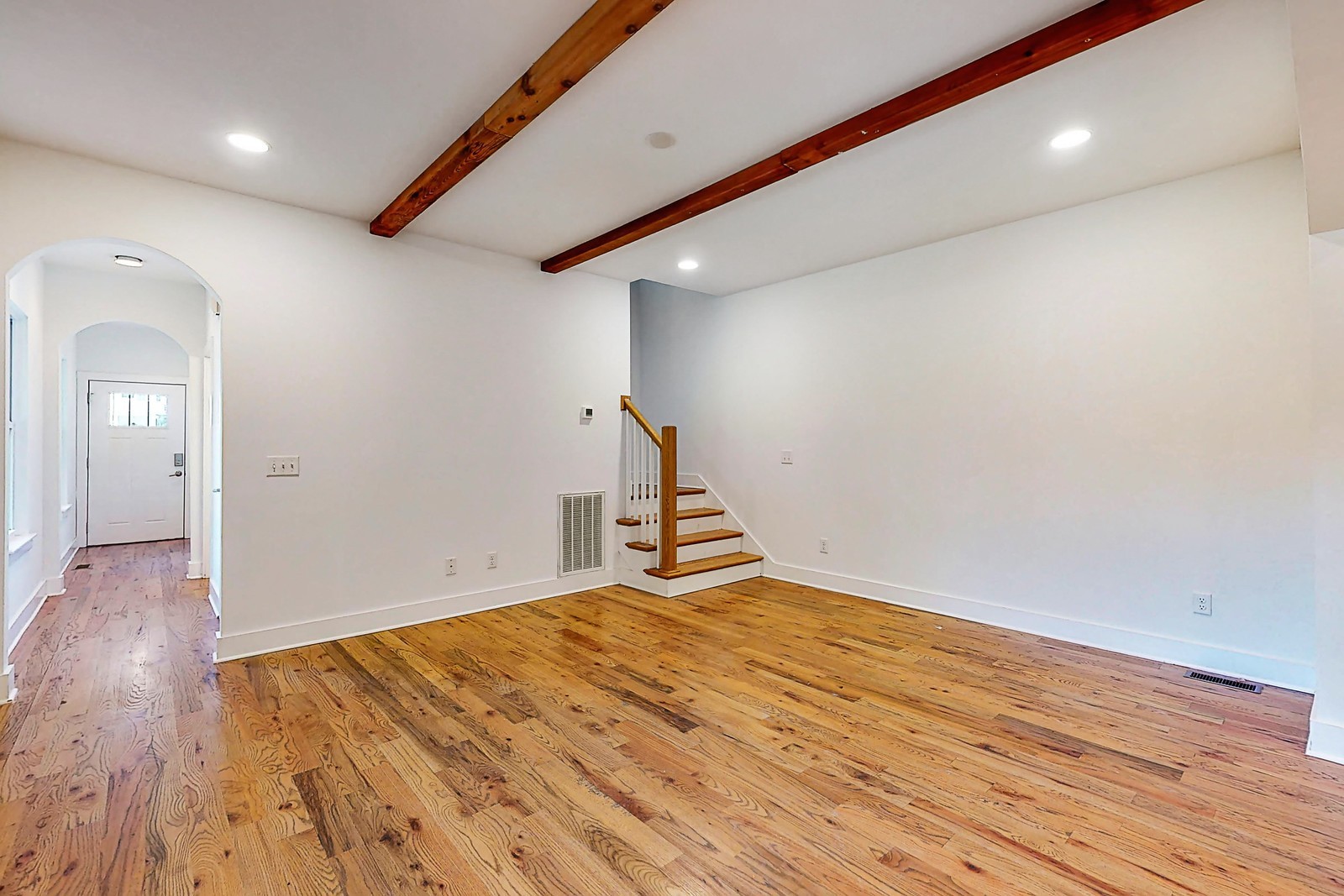 324 Queen Ave Property Photo 10