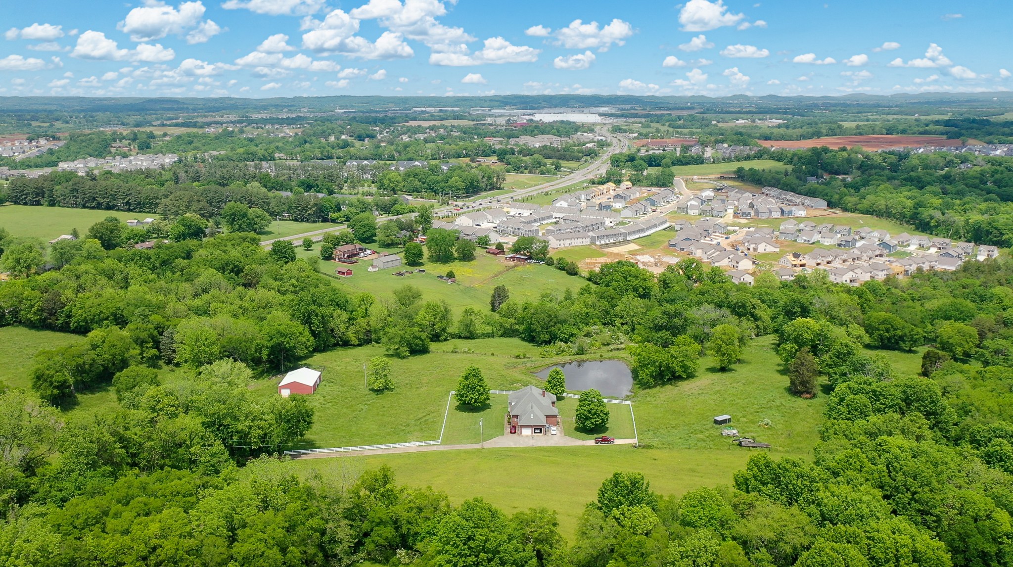 2312 Nashville Hwy Property Photo 11