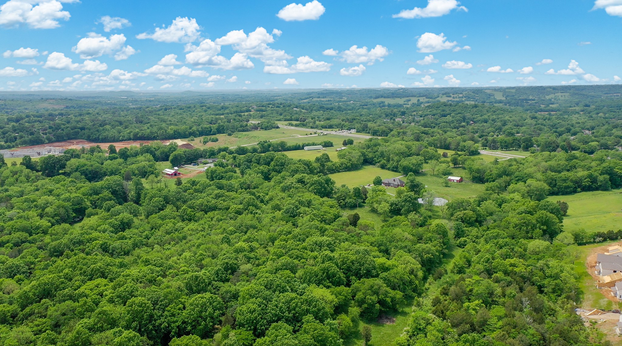 2312 Nashville Hwy Property Photo 13