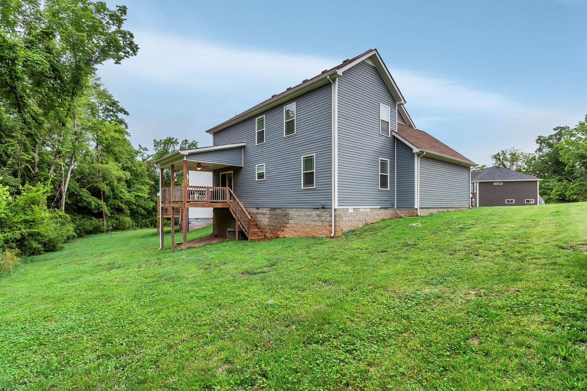1062 Spicer Dr Property Photo 27