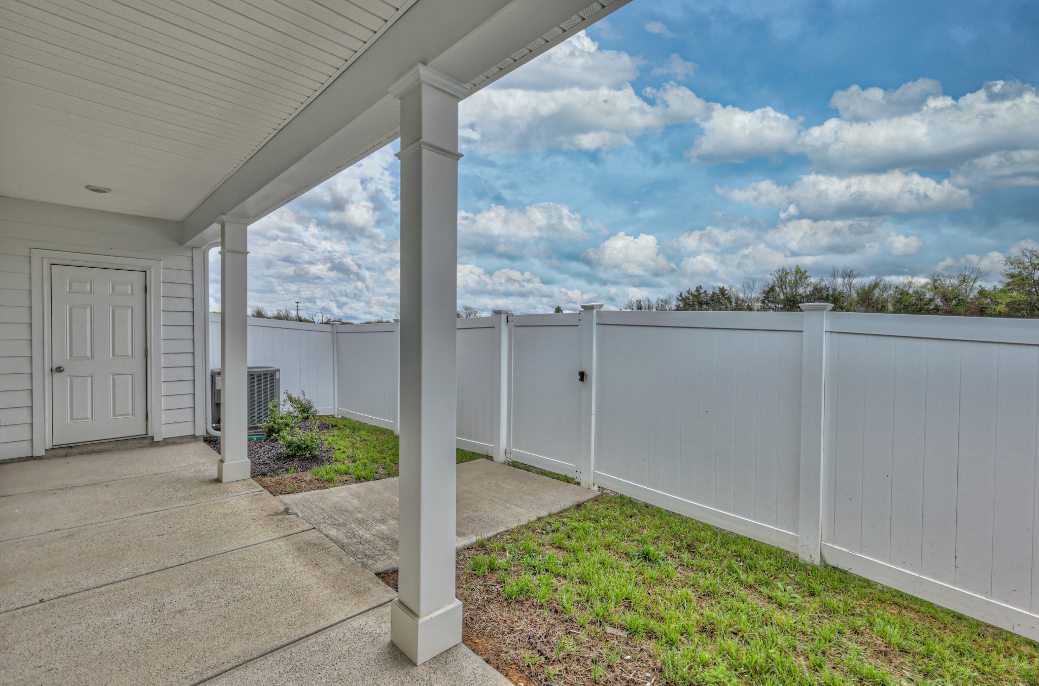 4349 Doral Dr Property Photo 7