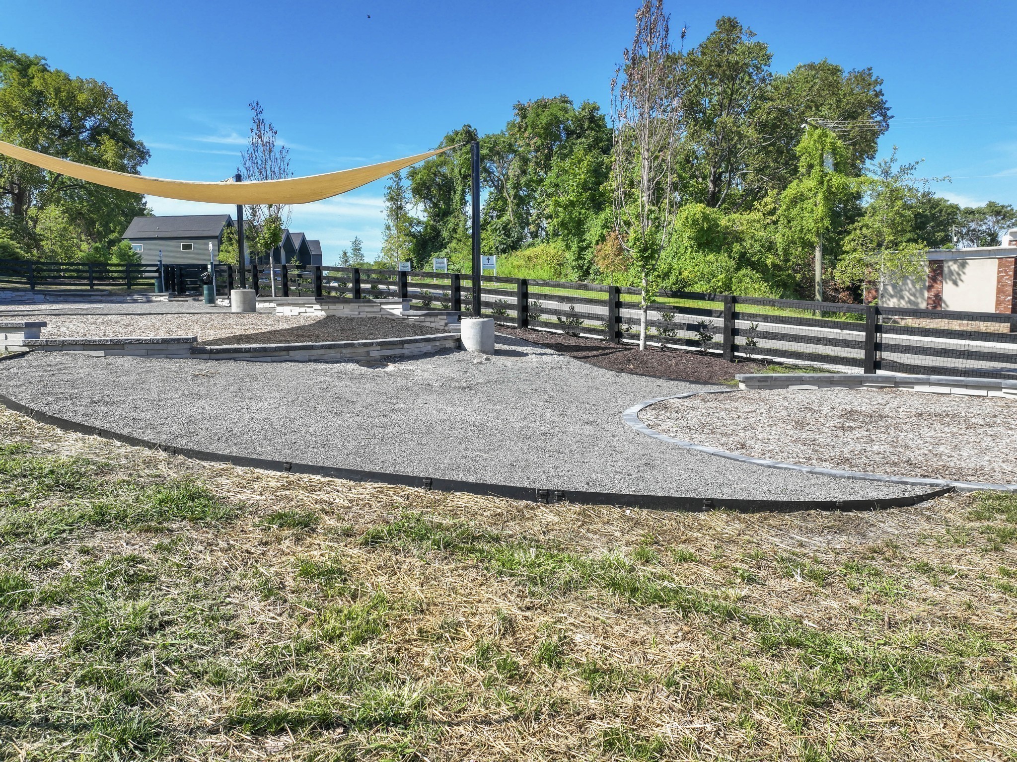 550 Markham Property Photo 15