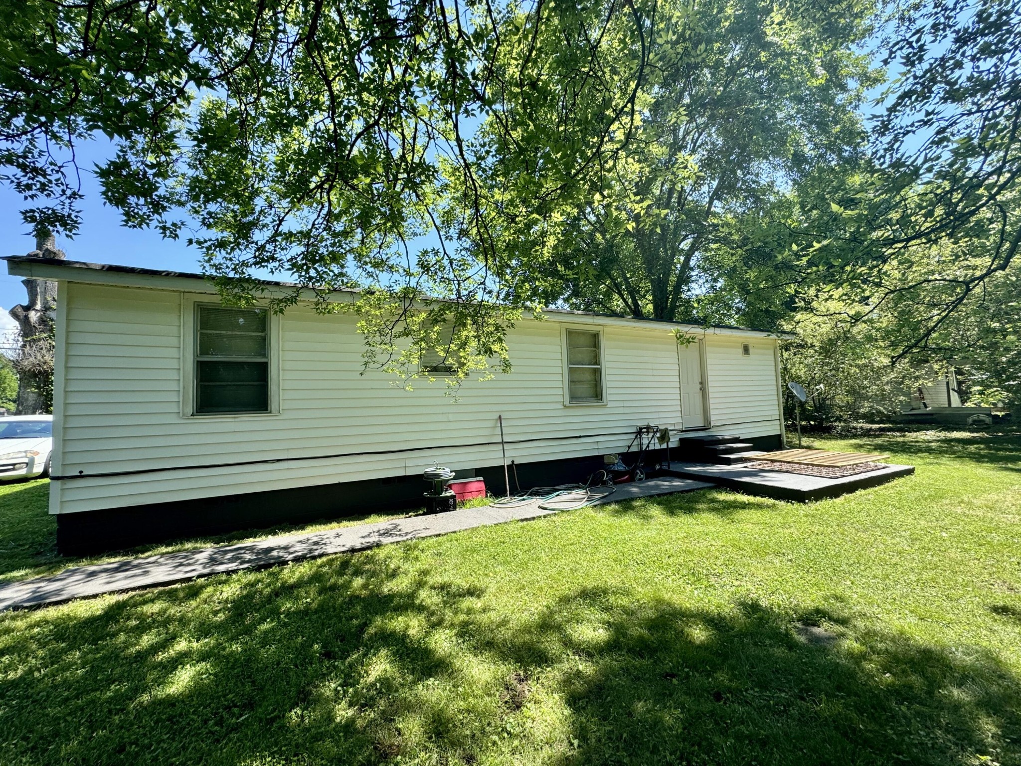 255 Burnett Street Property Photo 12
