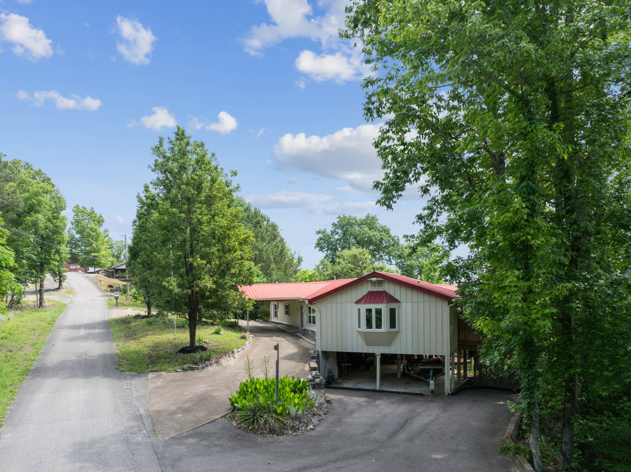 2768 Ridgeway Dr Property Photo 11