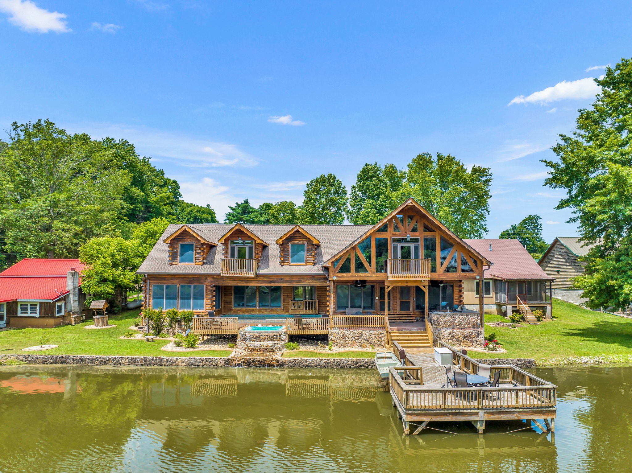 2901 Clear Creek Rd Property Photo 1