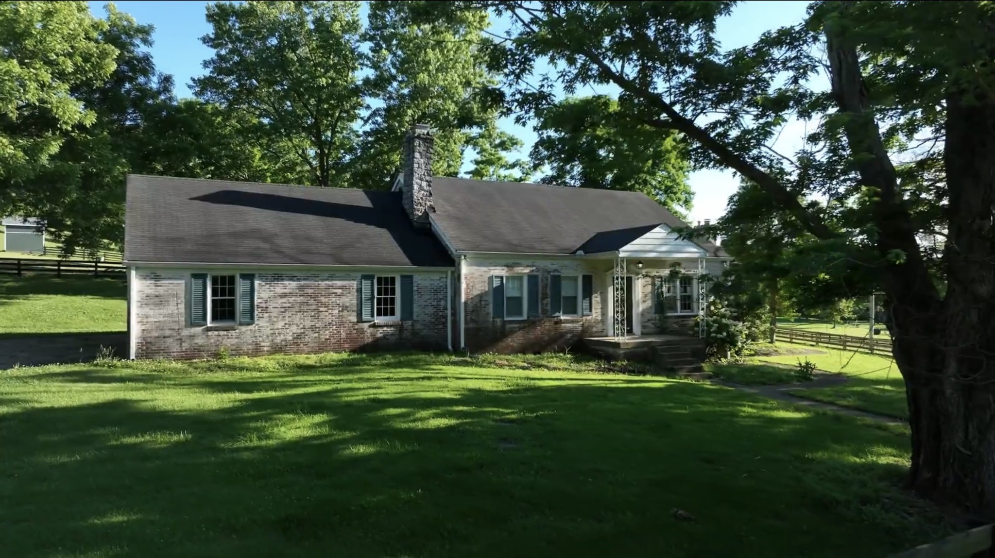 9553 Clovercroft Rd Property Photo 15