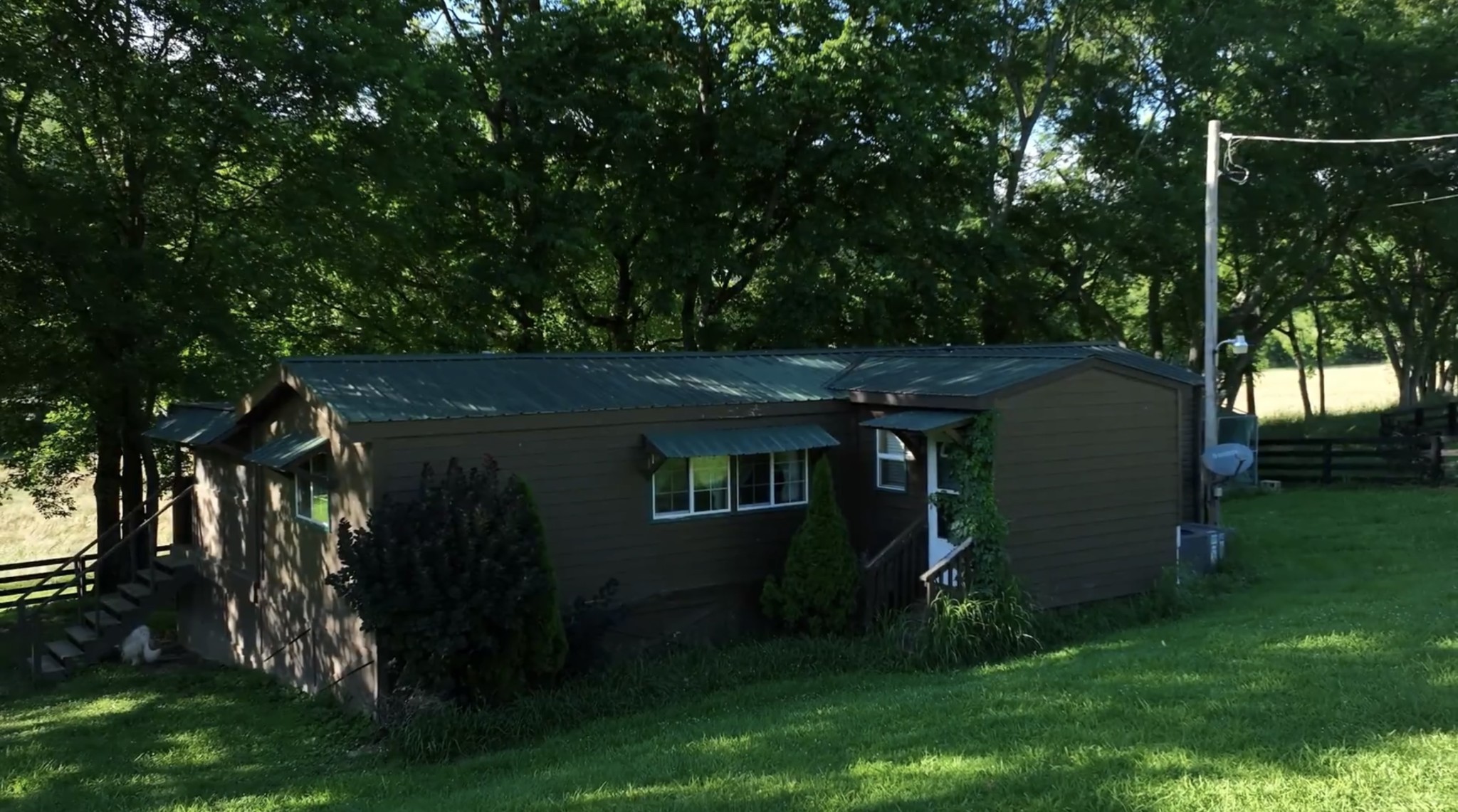 9553 Clovercroft Rd Property Photo 23