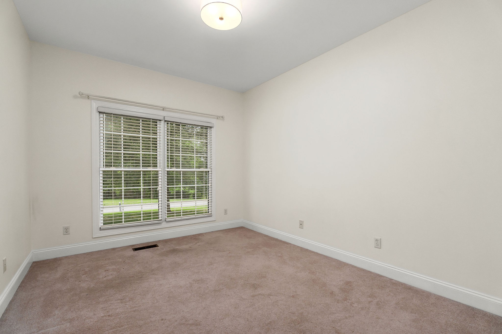 650 Beckridge Rd Property Photo 25