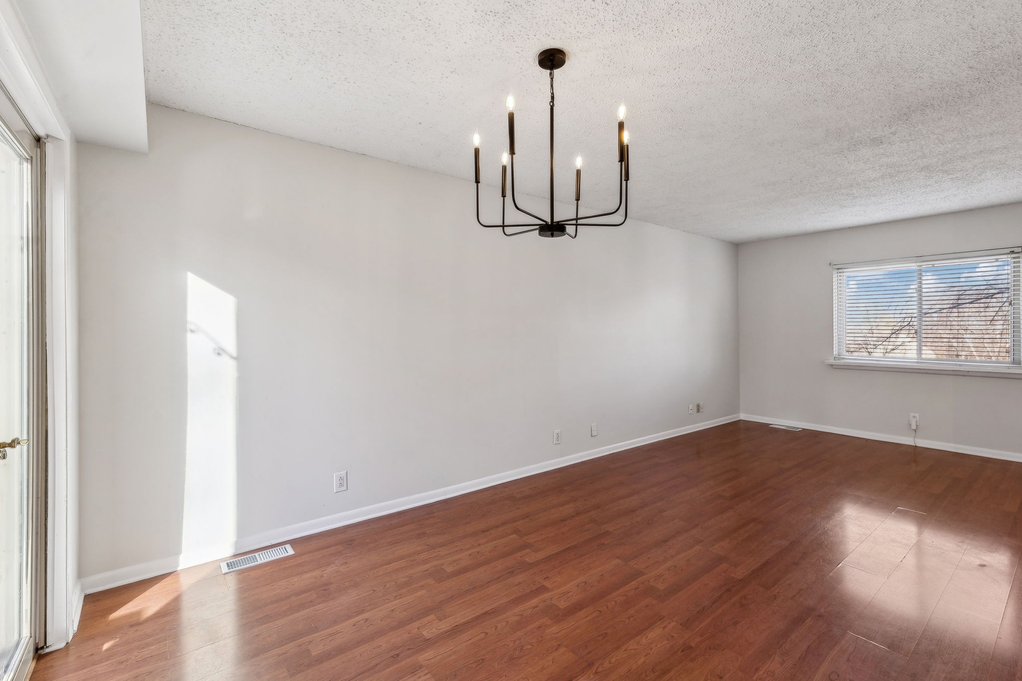 330 Summit Ridge Cir Property Photo 16