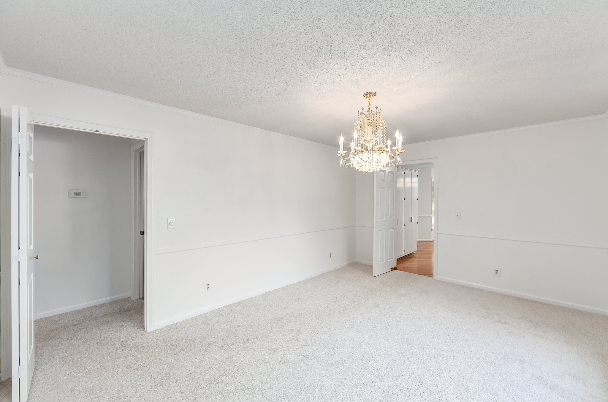 825 Barham Ln Property Photo 17
