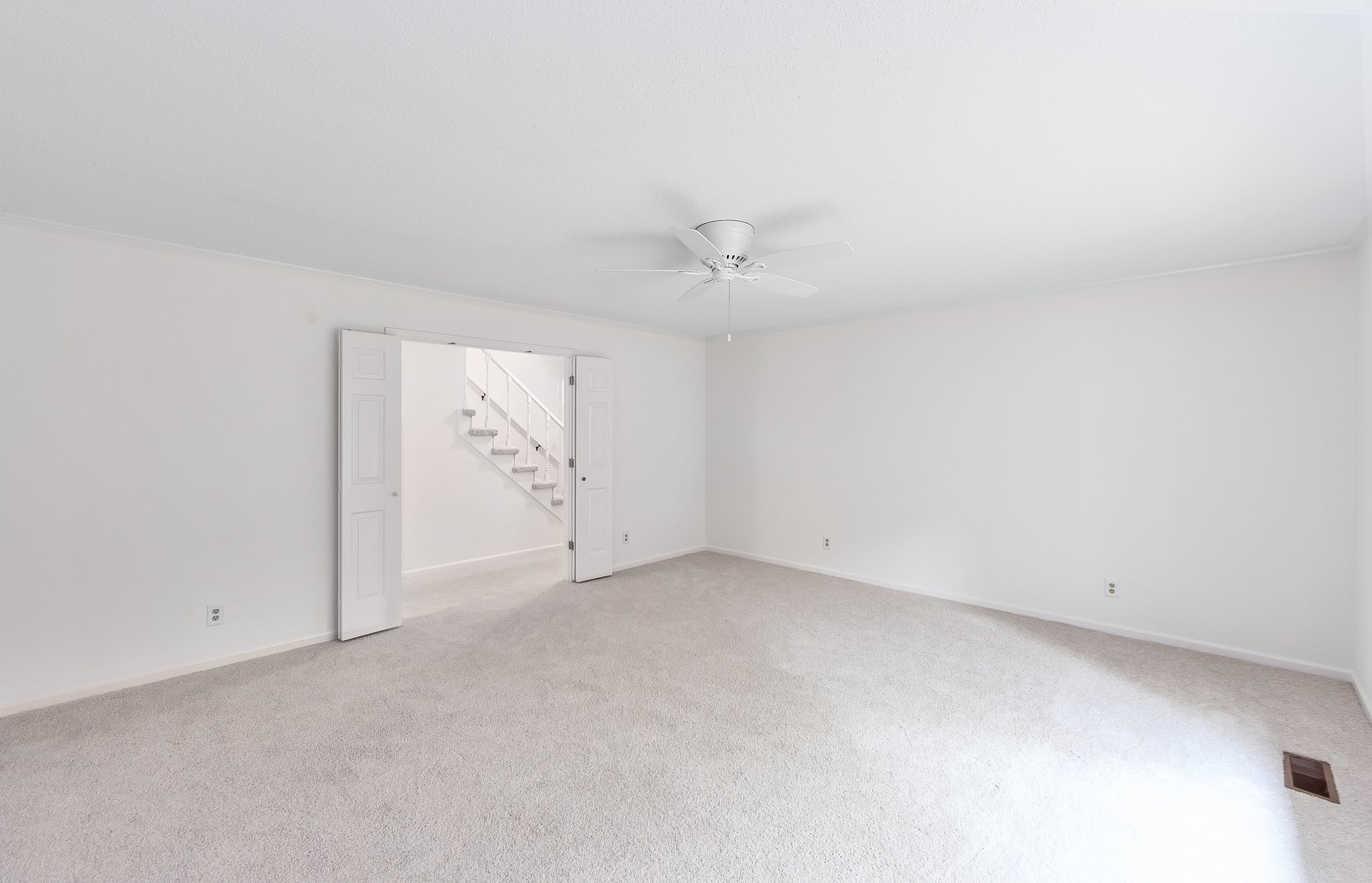 825 Barham Ln Property Photo 31