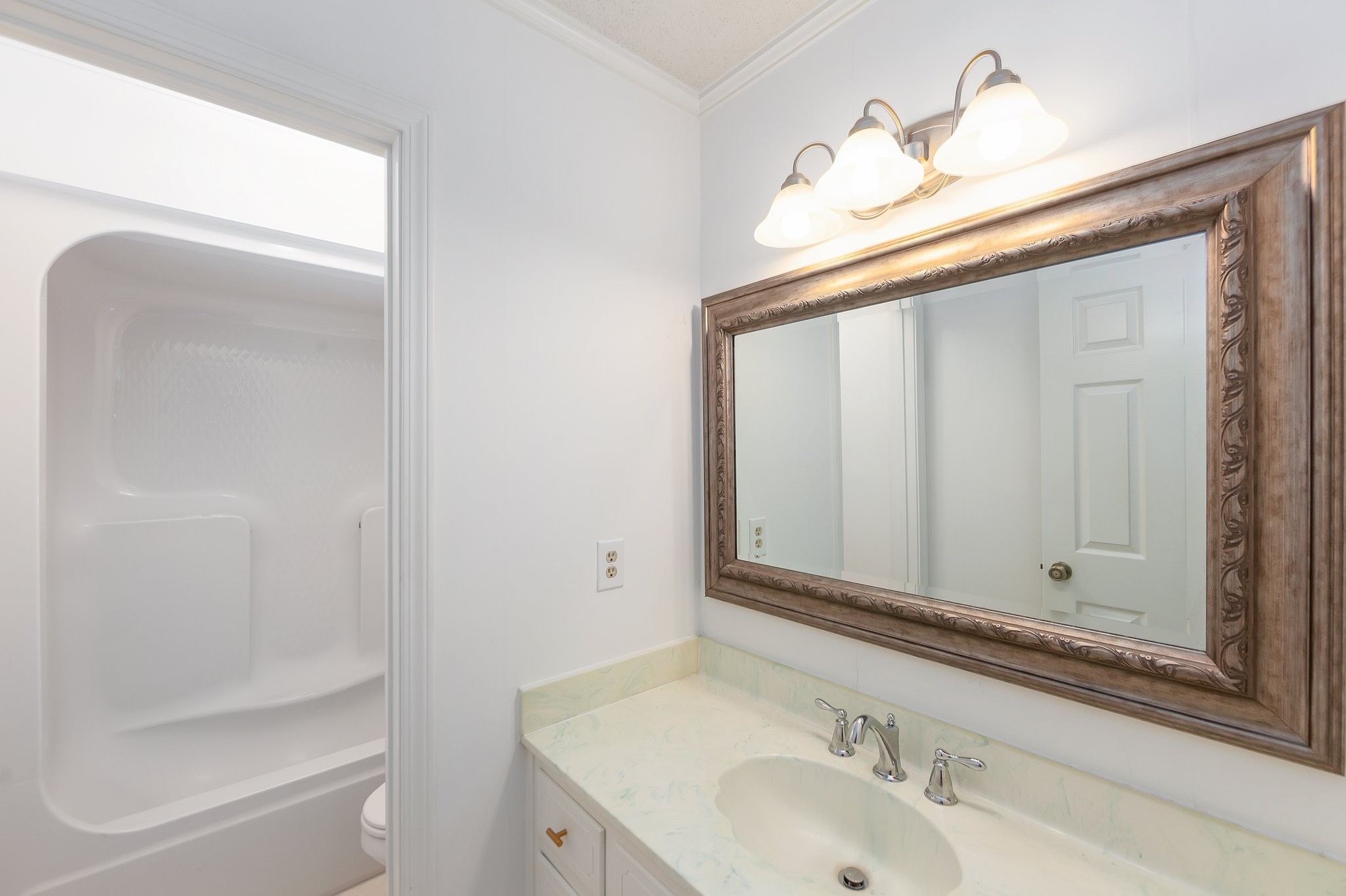 825 Barham Ln Property Photo 35