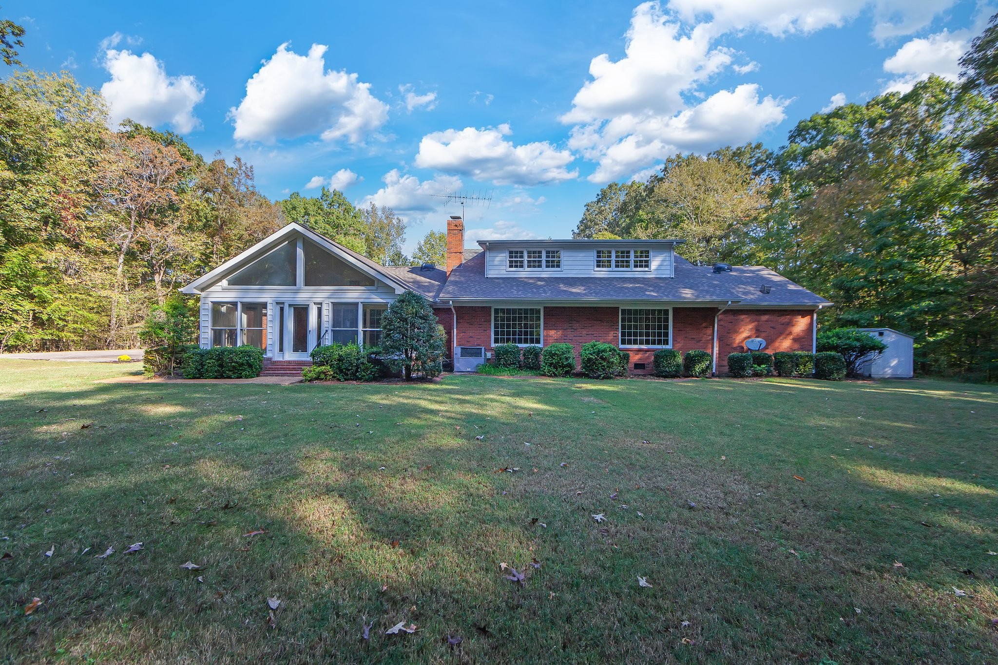 825 Barham Ln Property Photo 43