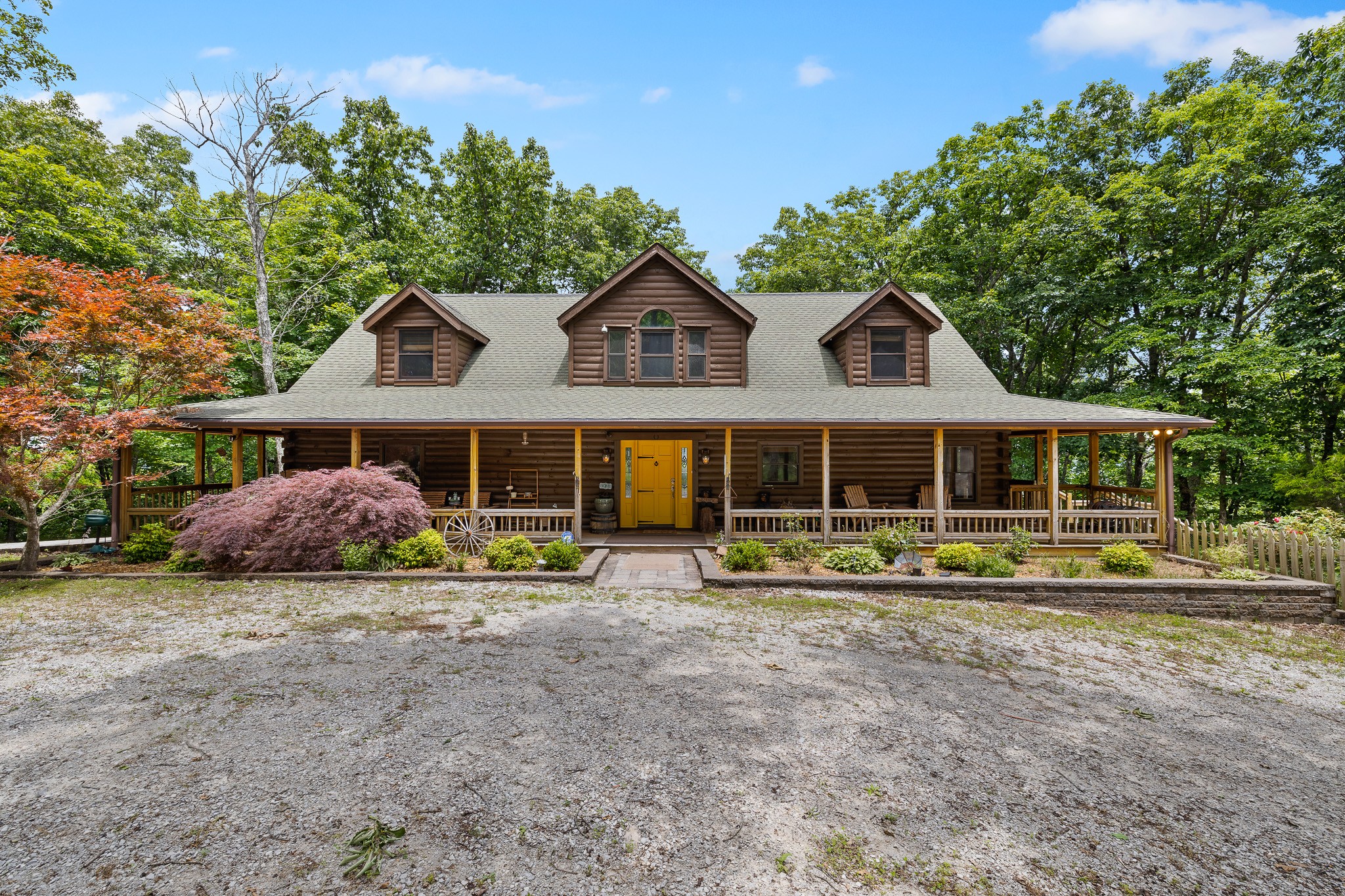 204 Iron Gap Rd Property Photo 1