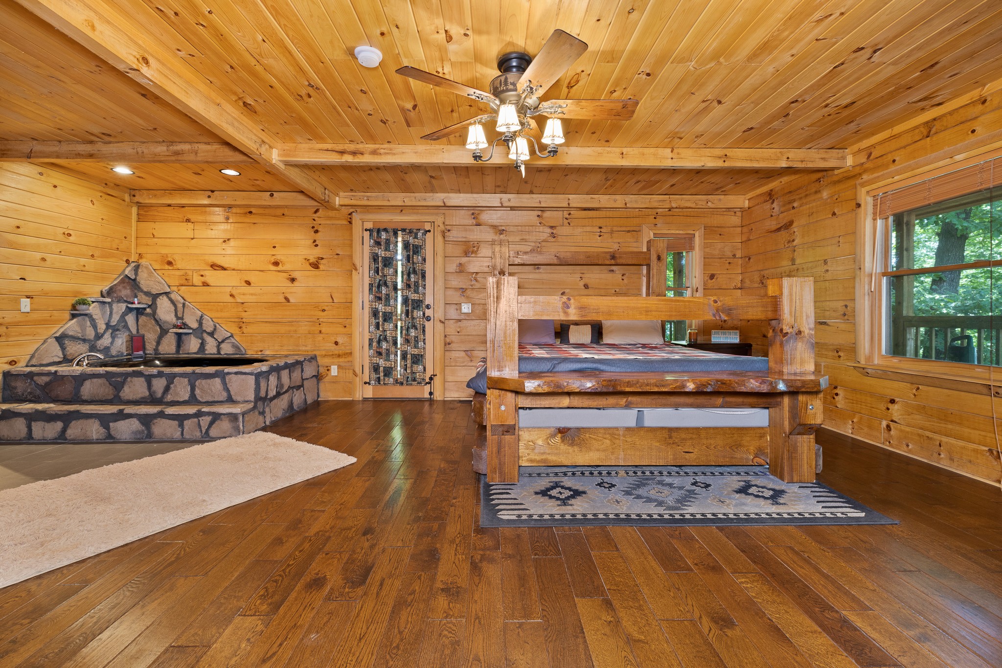 204 Iron Gap Rd Property Photo 18