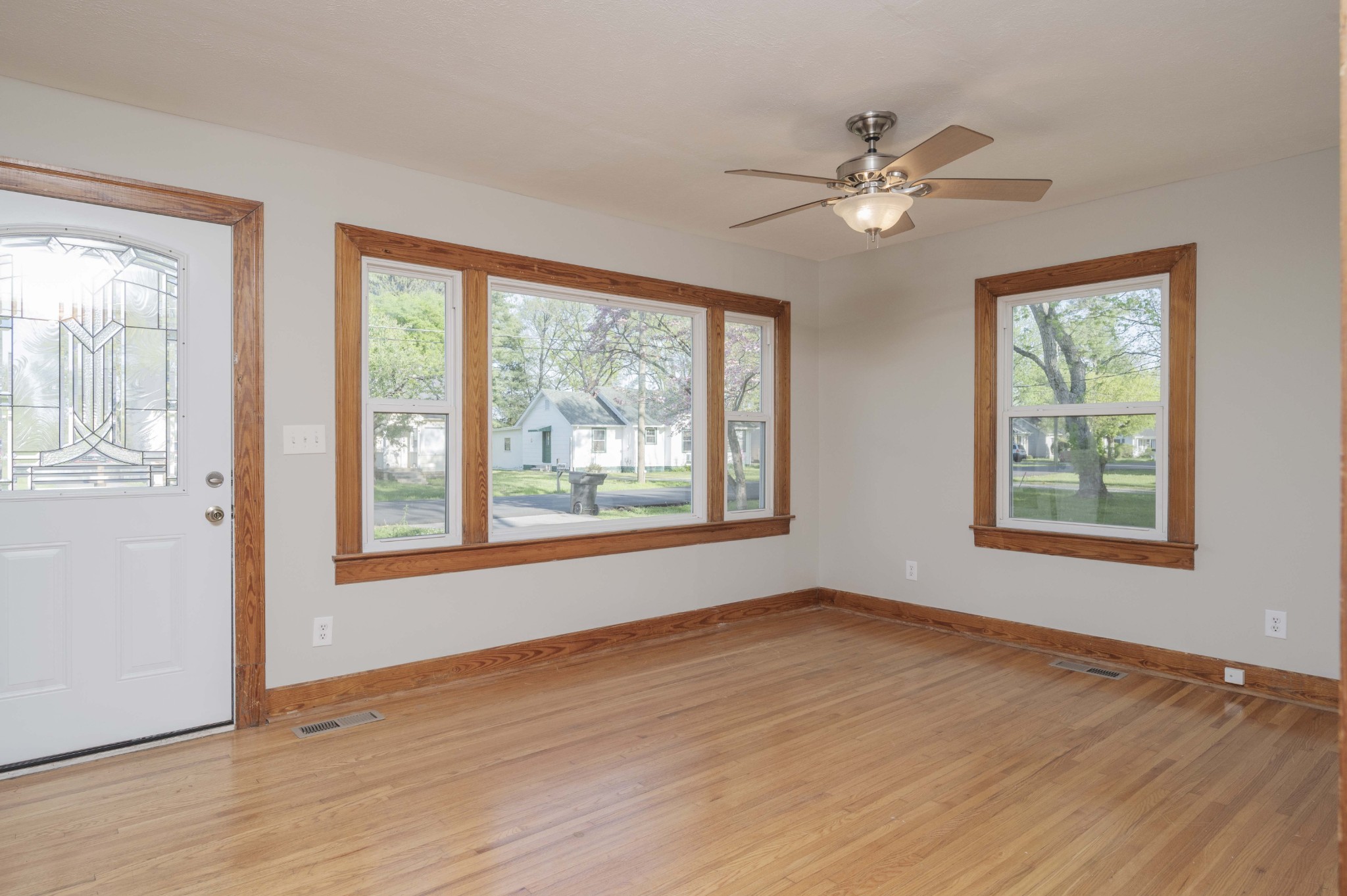 1014 Leaf Ave Property Photo 4