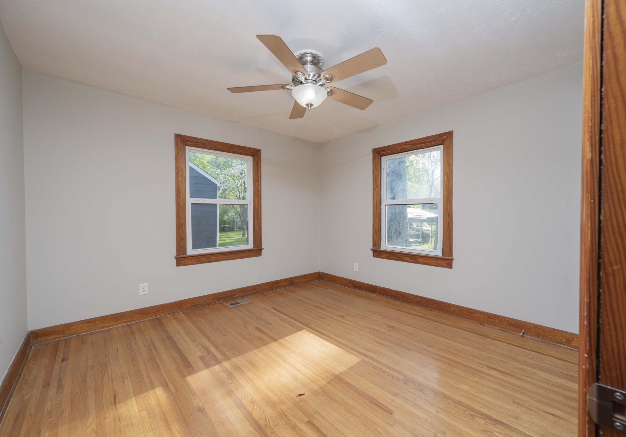 1014 Leaf Ave Property Photo 12
