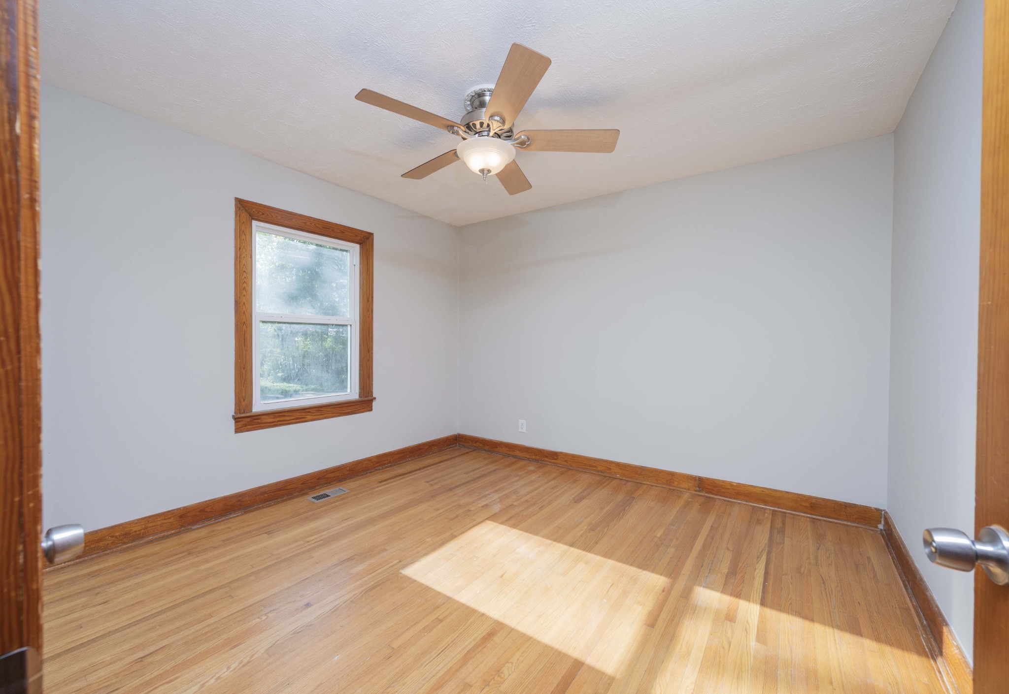 1014 Leaf Ave Property Photo 13