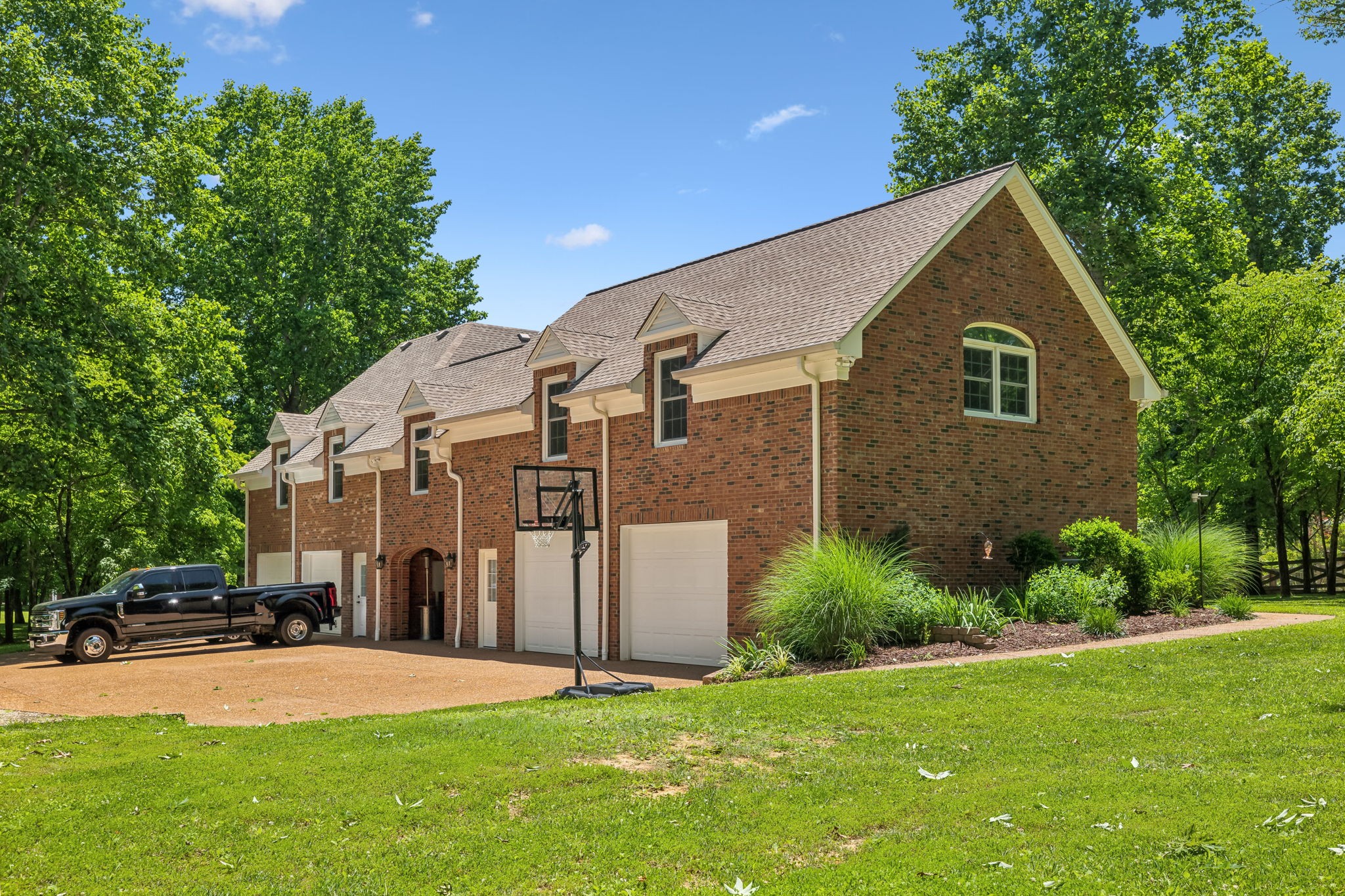 3208 Thoroughbred Dr Property Photo 65