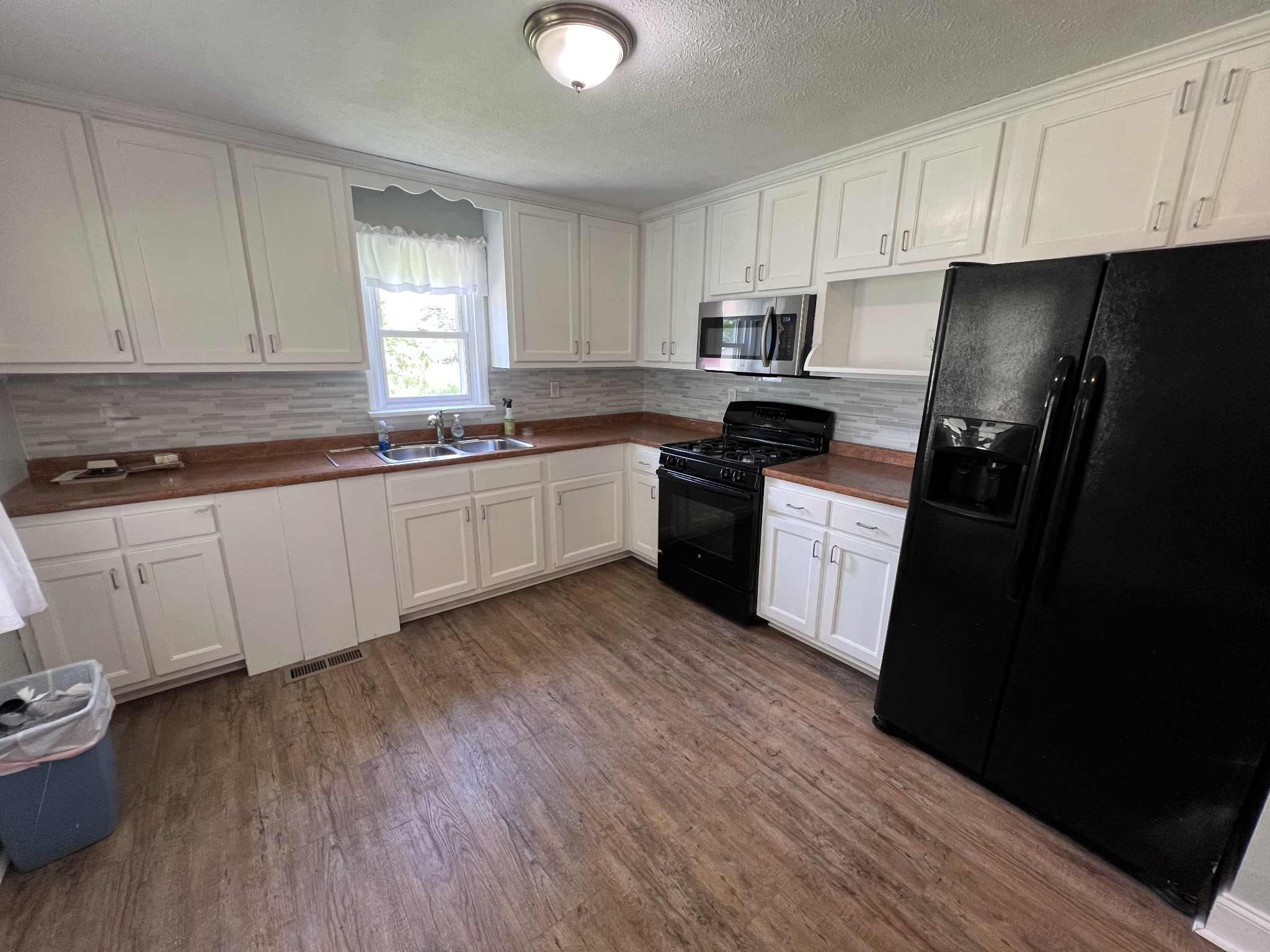 636 Highland Dr Property Photo 16